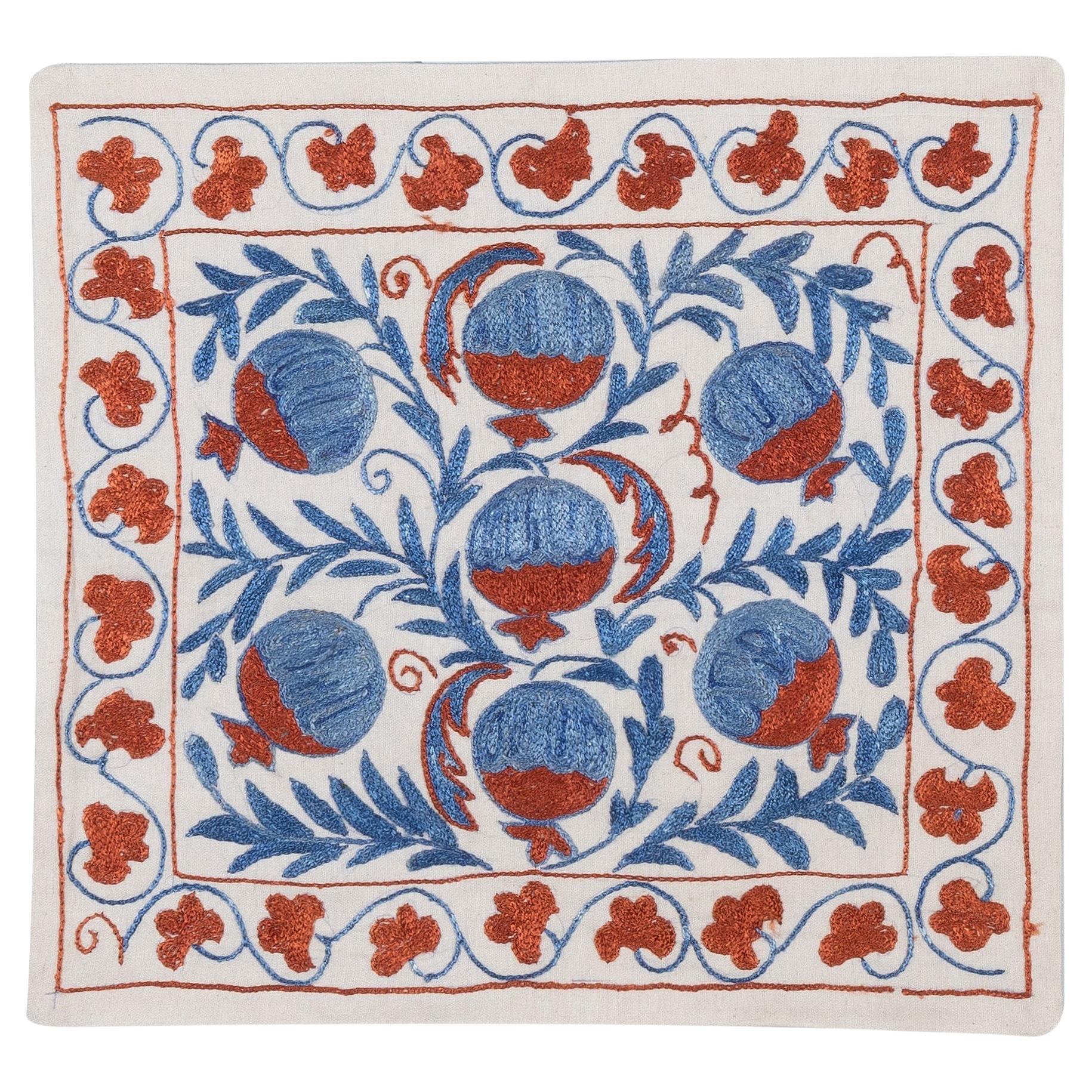16 "x18" Housse de coussin en dentelle brodée de soie neuve faite à la main en rouge, bleu et crème