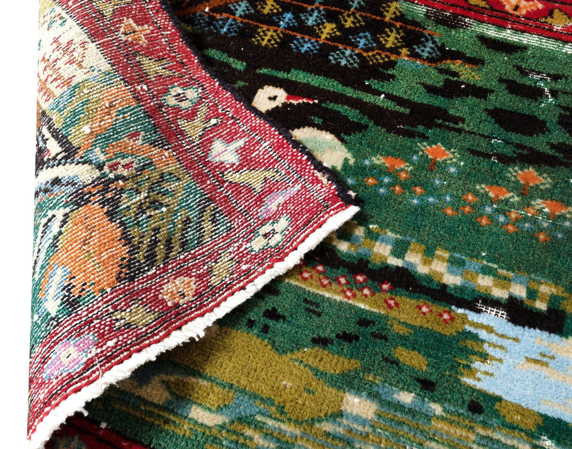vintage wall rugs