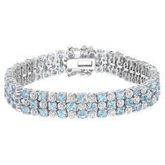 Bracelet en argent sterling avec topaze bleue suisse de 171/3 carats et diamants