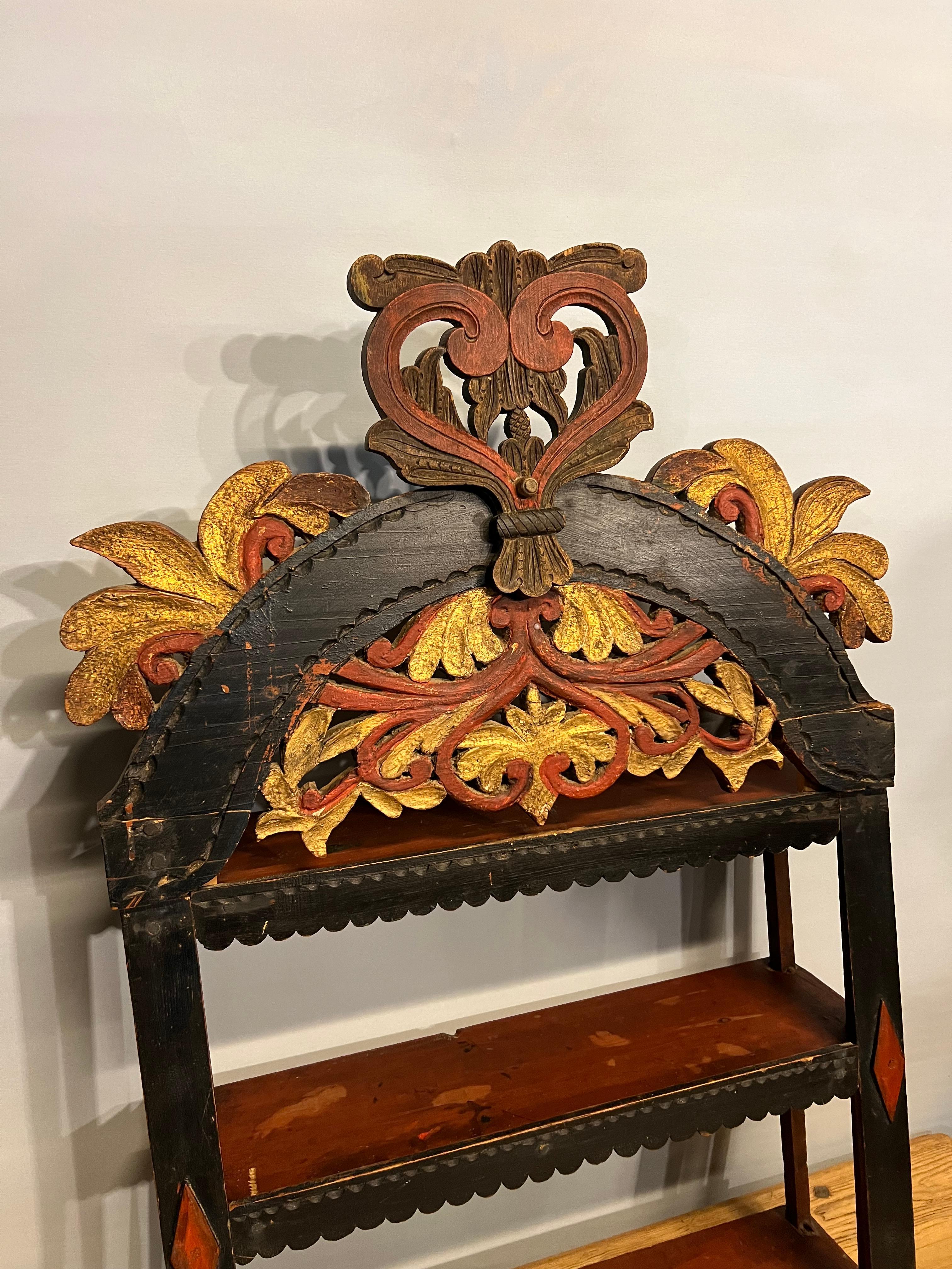 17/1800s Estantería de pared de calidad de museo, granja primitiva / cabaña RÚSTICA Antigua en Bastante bueno estado para la venta en Skien, NO