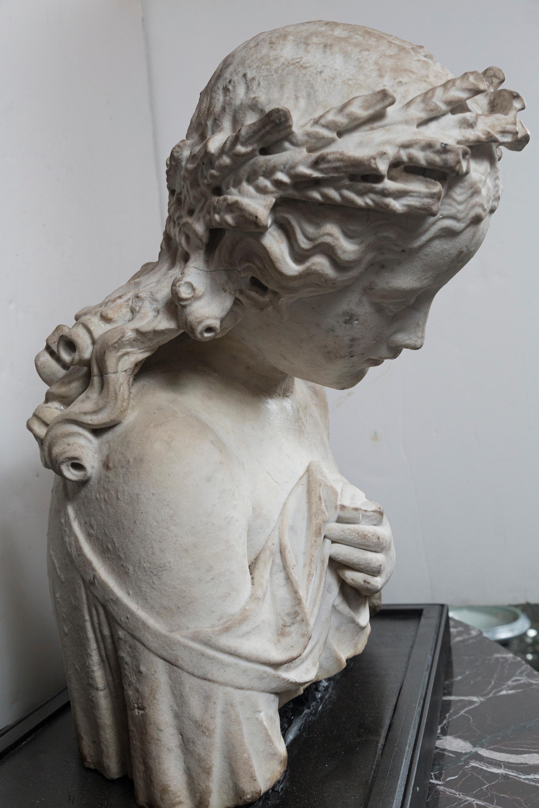 Hand-Carved 17/18th Century Marble Bust of Young Woman For Sale