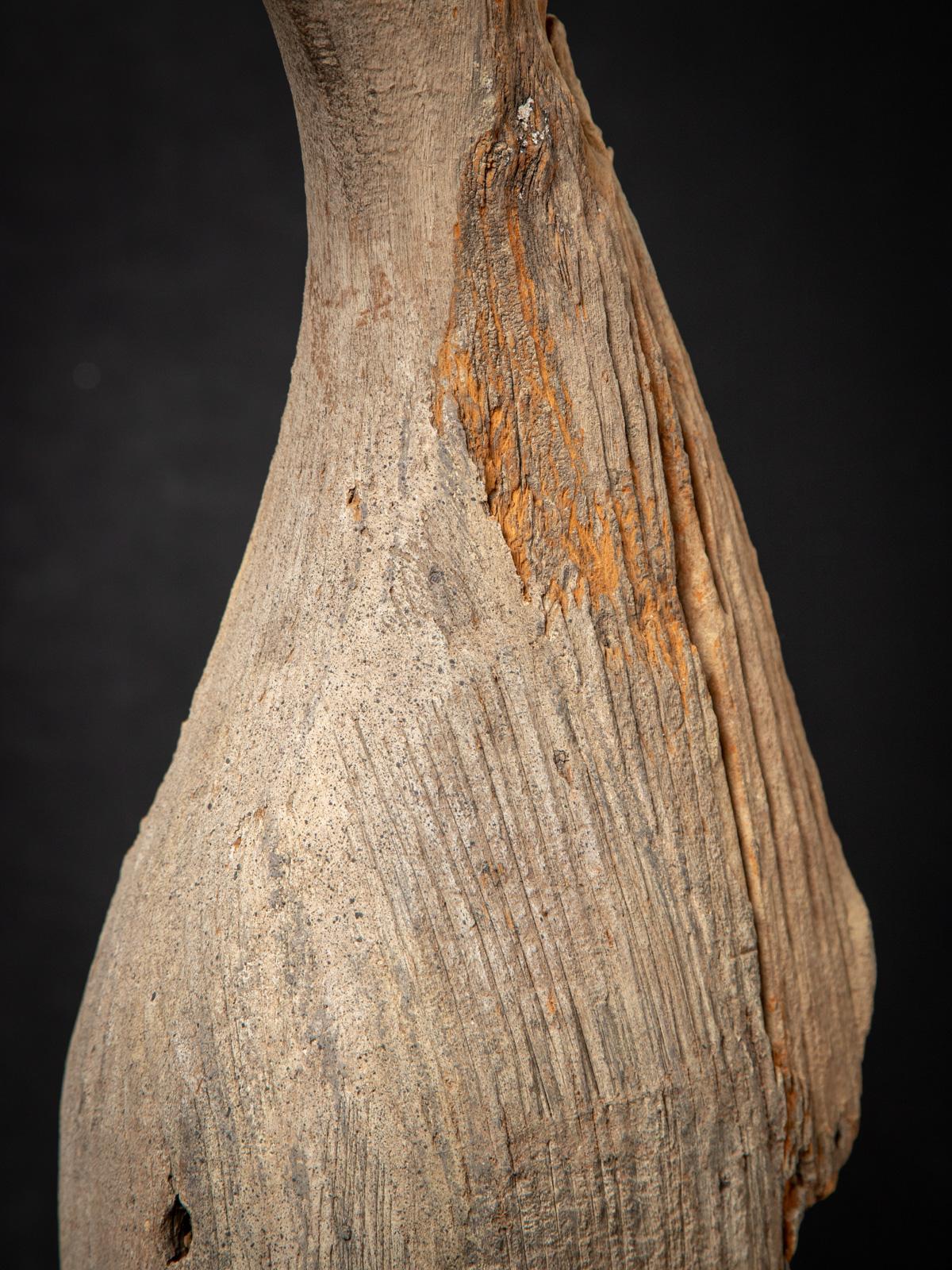 17-18th century Tall Antique Thai Wooden Temple Chofa from Thailand For Sale 6