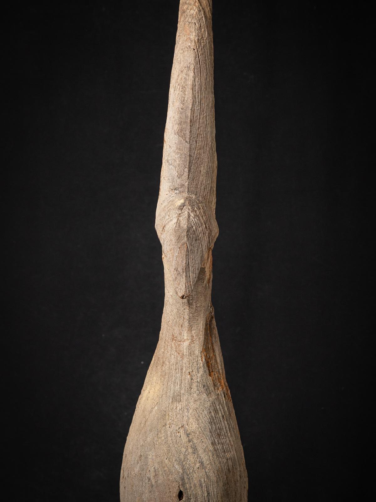 17-18th century Tall Antique Thai Wooden Temple Chofa from Thailand For Sale 13