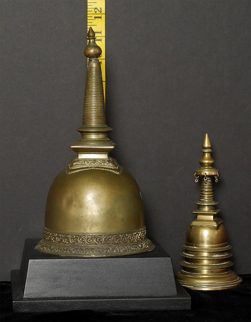 17/18thC or Earlier Sri Lankan Stupa Turned Bell, 7918 For Sale 1