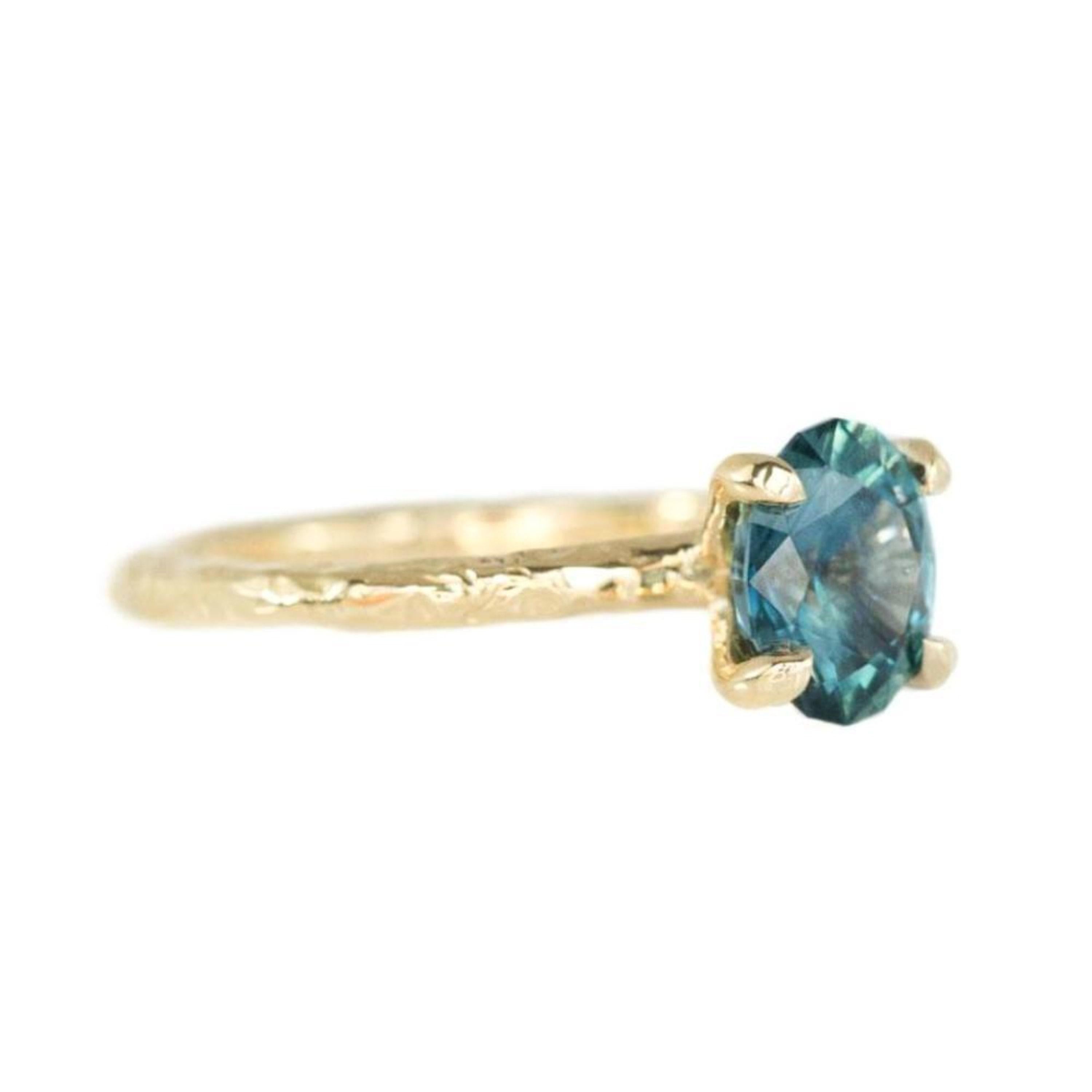 Im Angebot: 1,7 Karat antiker ovaler Montana-Saphir Vintage-Diamant-Verlobungsringe für Sie () 6