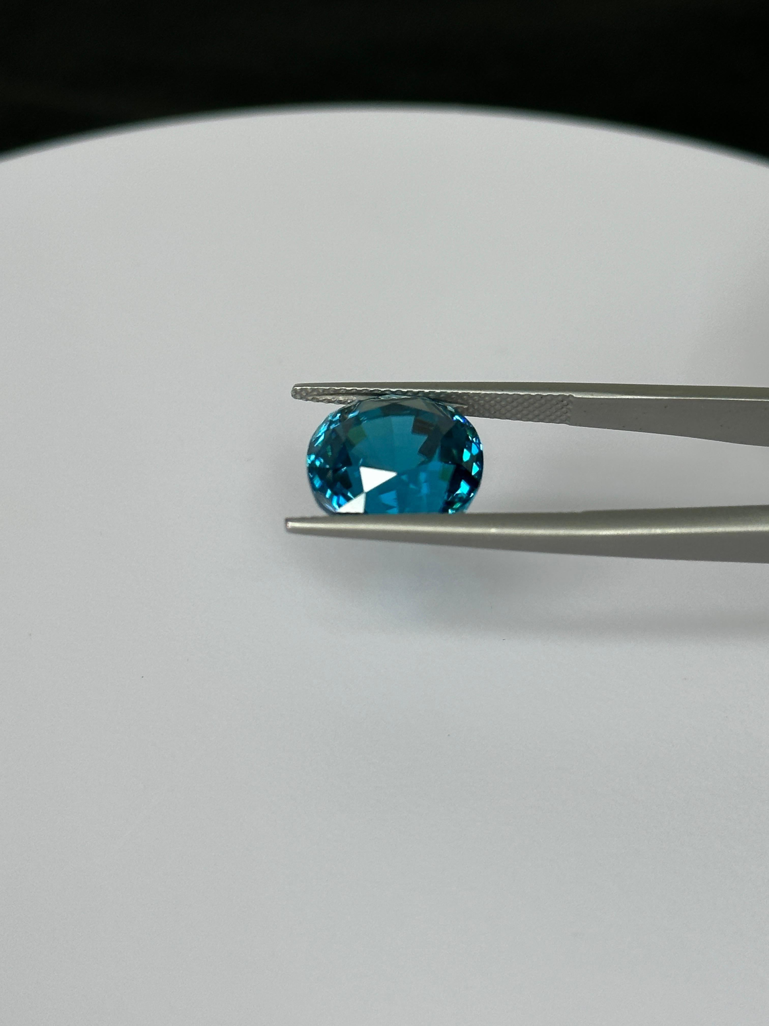 17 Carat Collector's Cambodian Blue Zircon For Sale 3