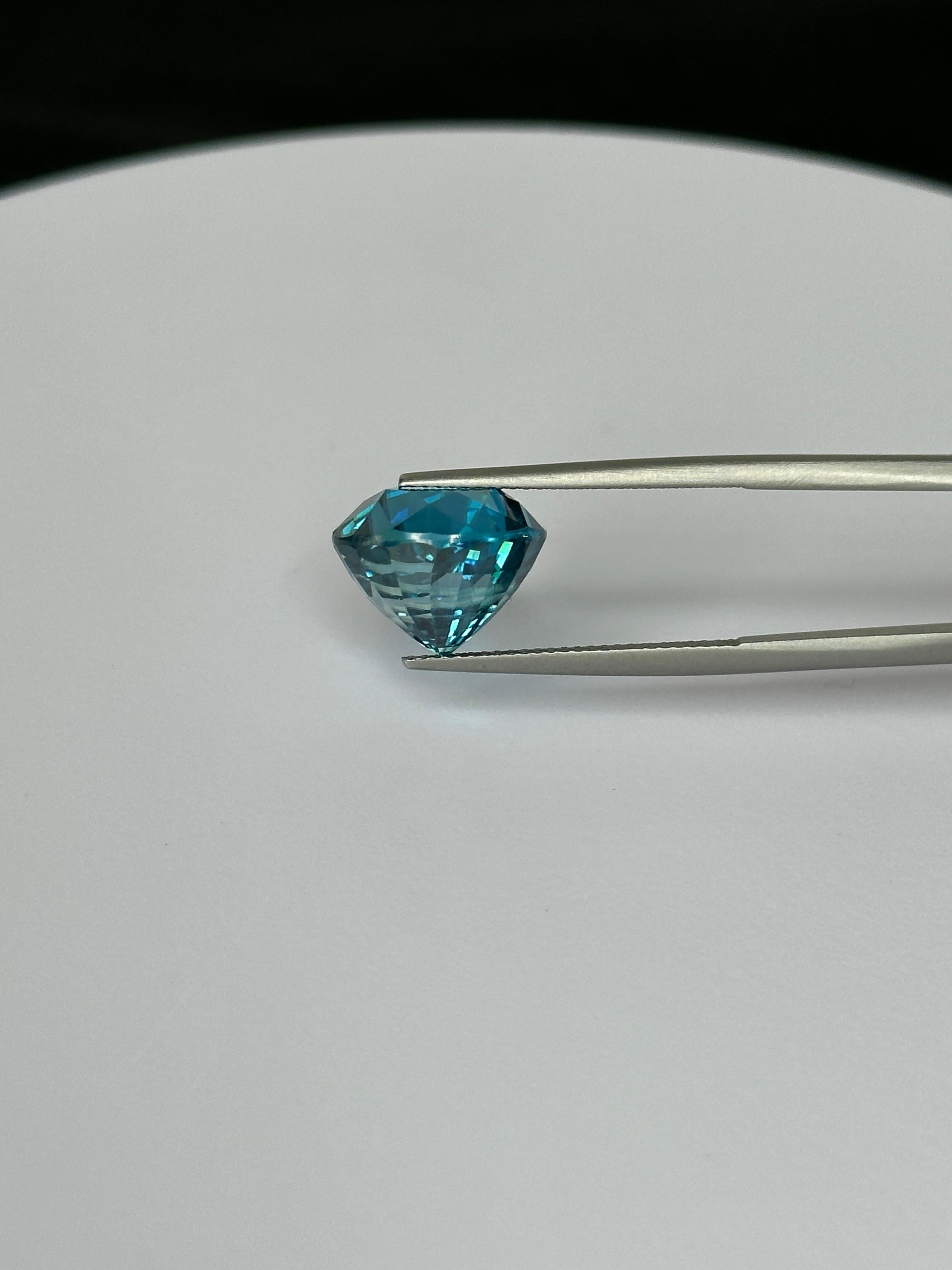 17 Carat Collector's Cambodian Blue Zircon For Sale 5