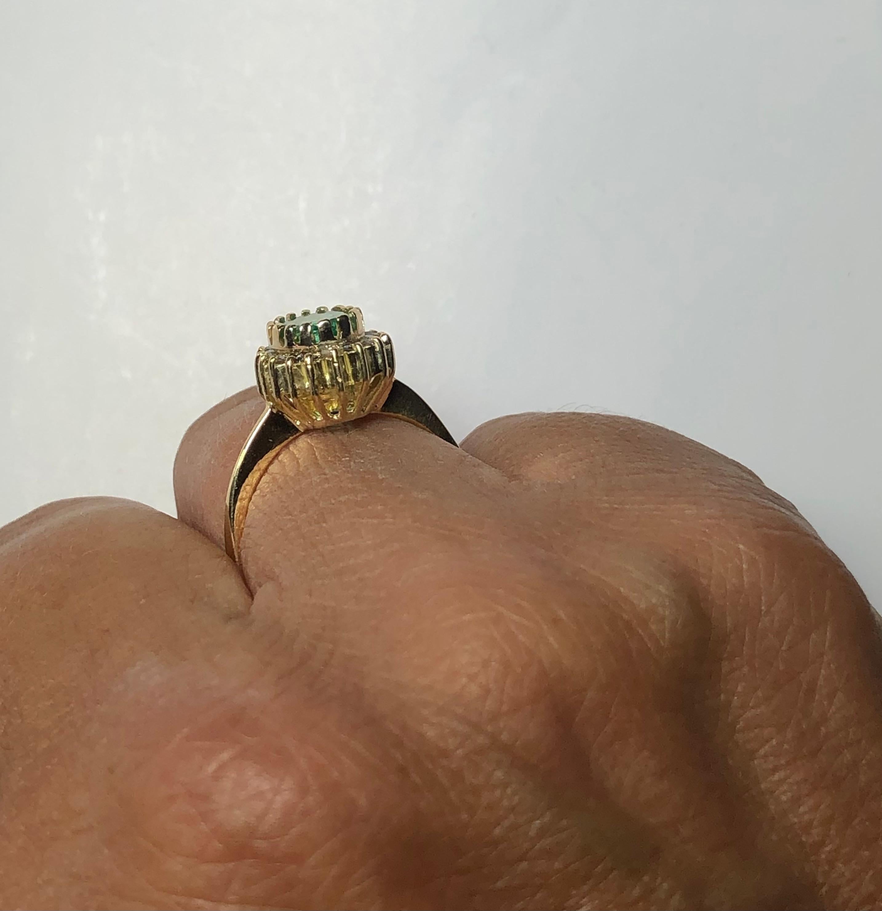 Vintage Colombian Emerald Diamond Engagement Ring 18 Karat For Sale 3