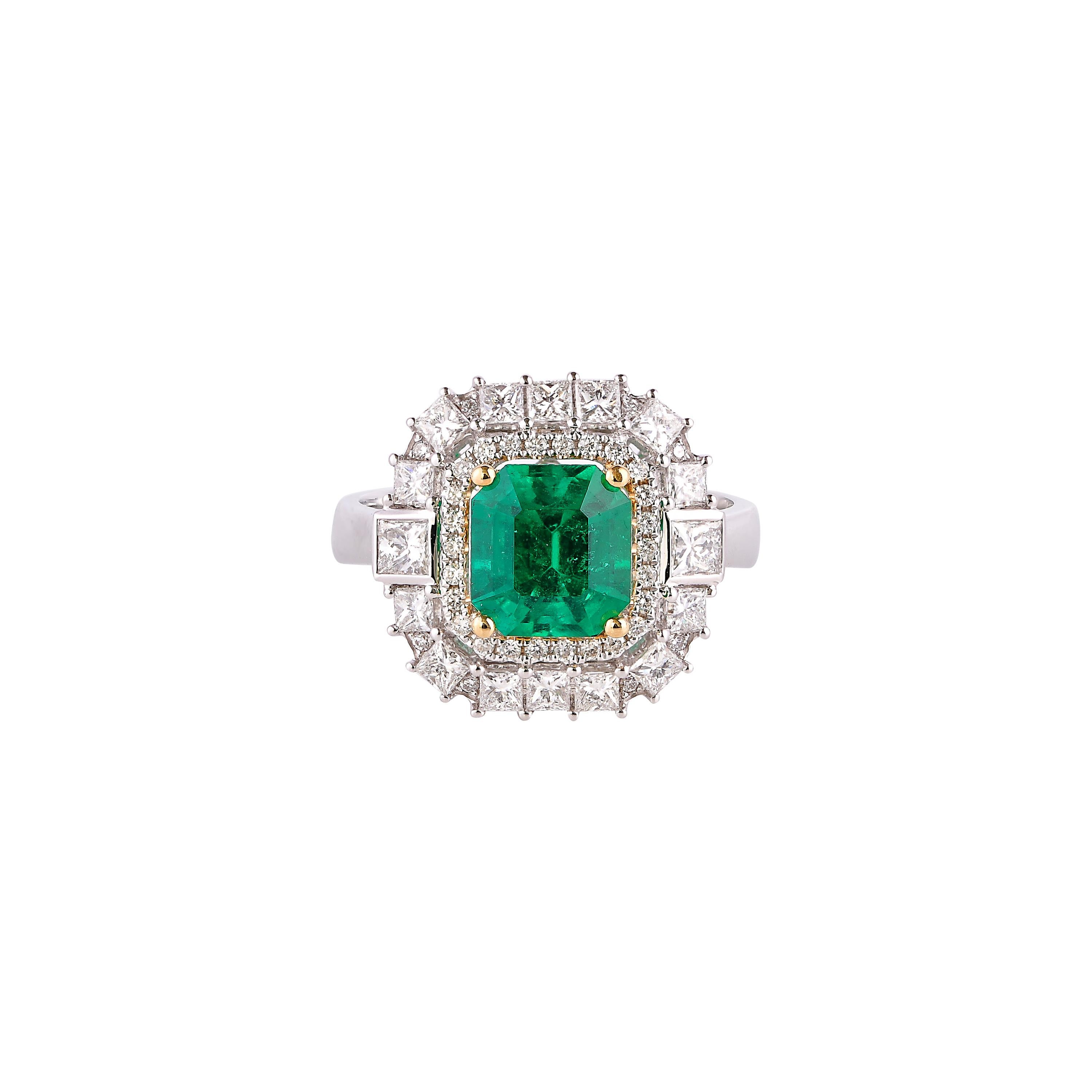 Art Deco 1.7 Carat Muzo Colombian Emerald and White Diamond Ring in 18 Karat White Gold For Sale