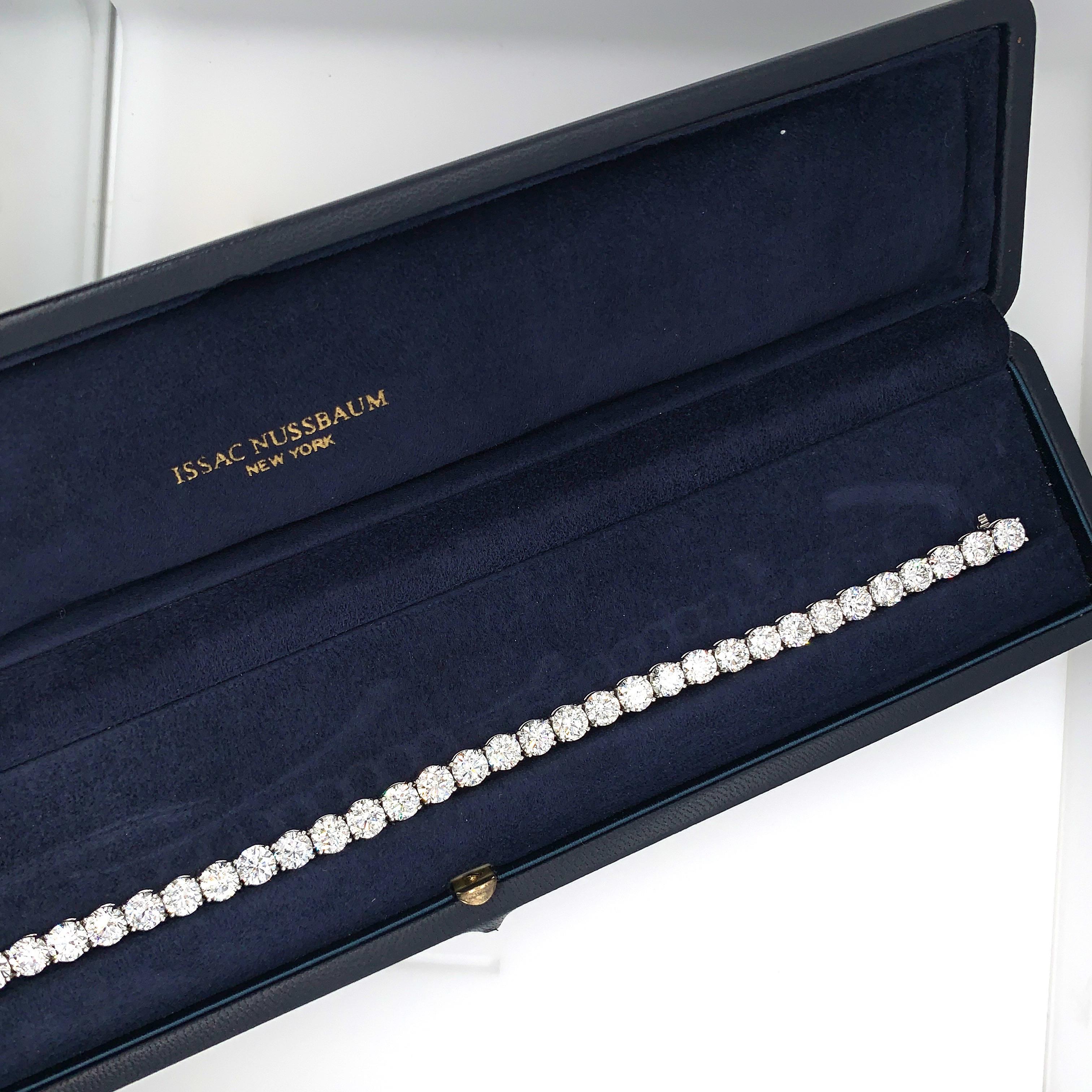 Issac nussbaum 17.71 Carat Round Cut Diamond Tennis Bracelet In New Condition For Sale In New York, NY