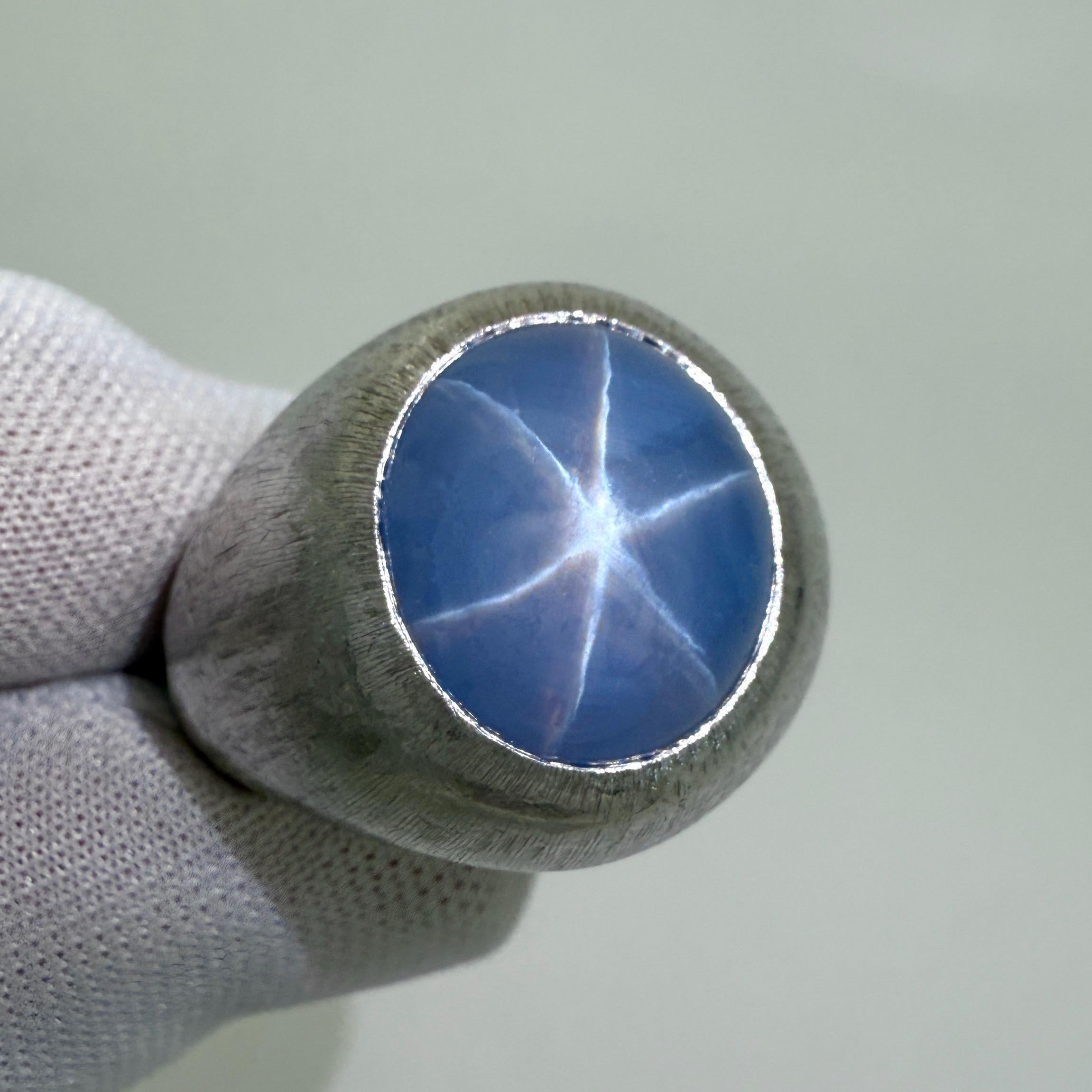 17 Carati Raro Anello Vintage Buccellati Stella Blu Zaffiro Cupola in Platino in vendita 5