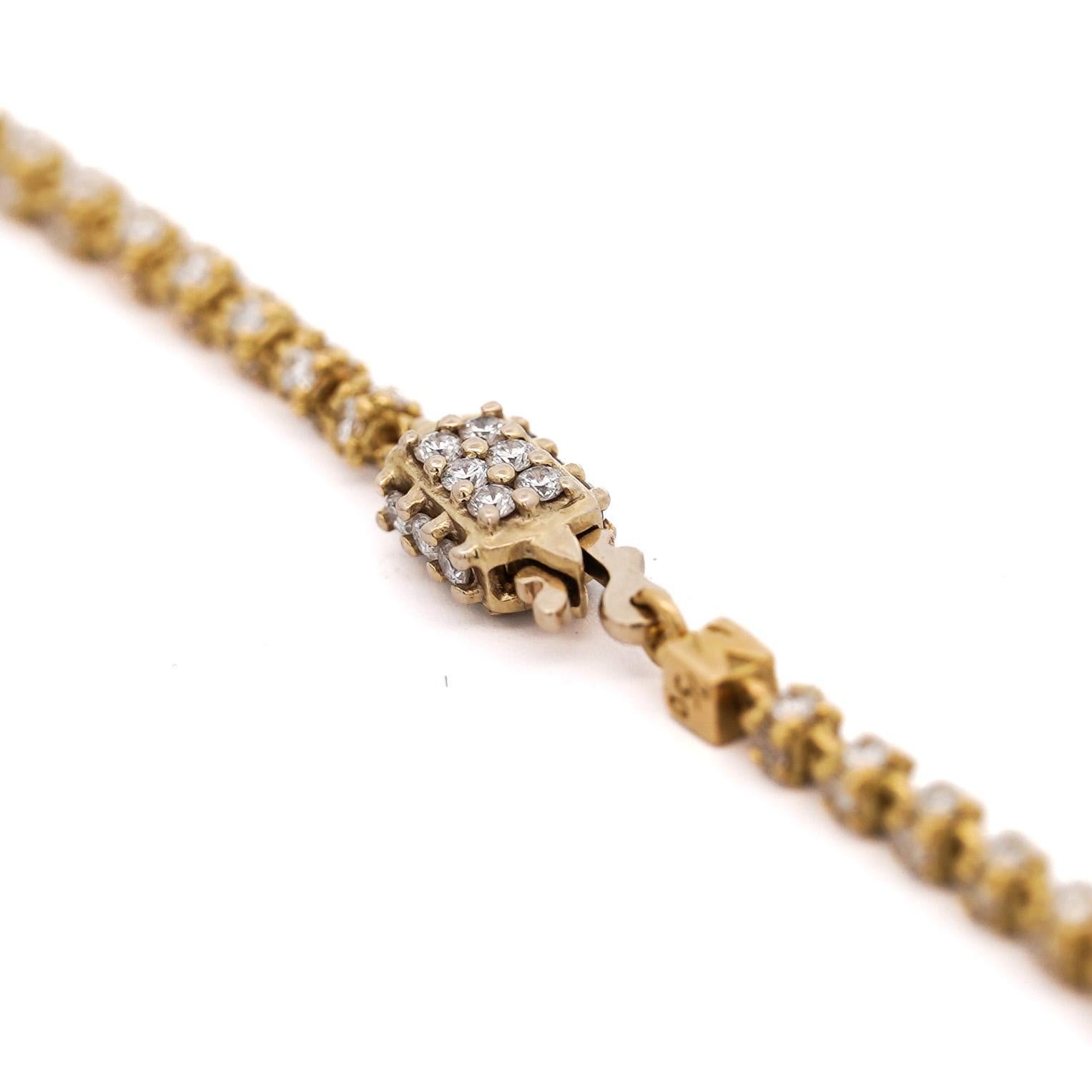 Collana con catena a cilindro in oro 18K e diamante rotondo da 17 carati in vendita 6