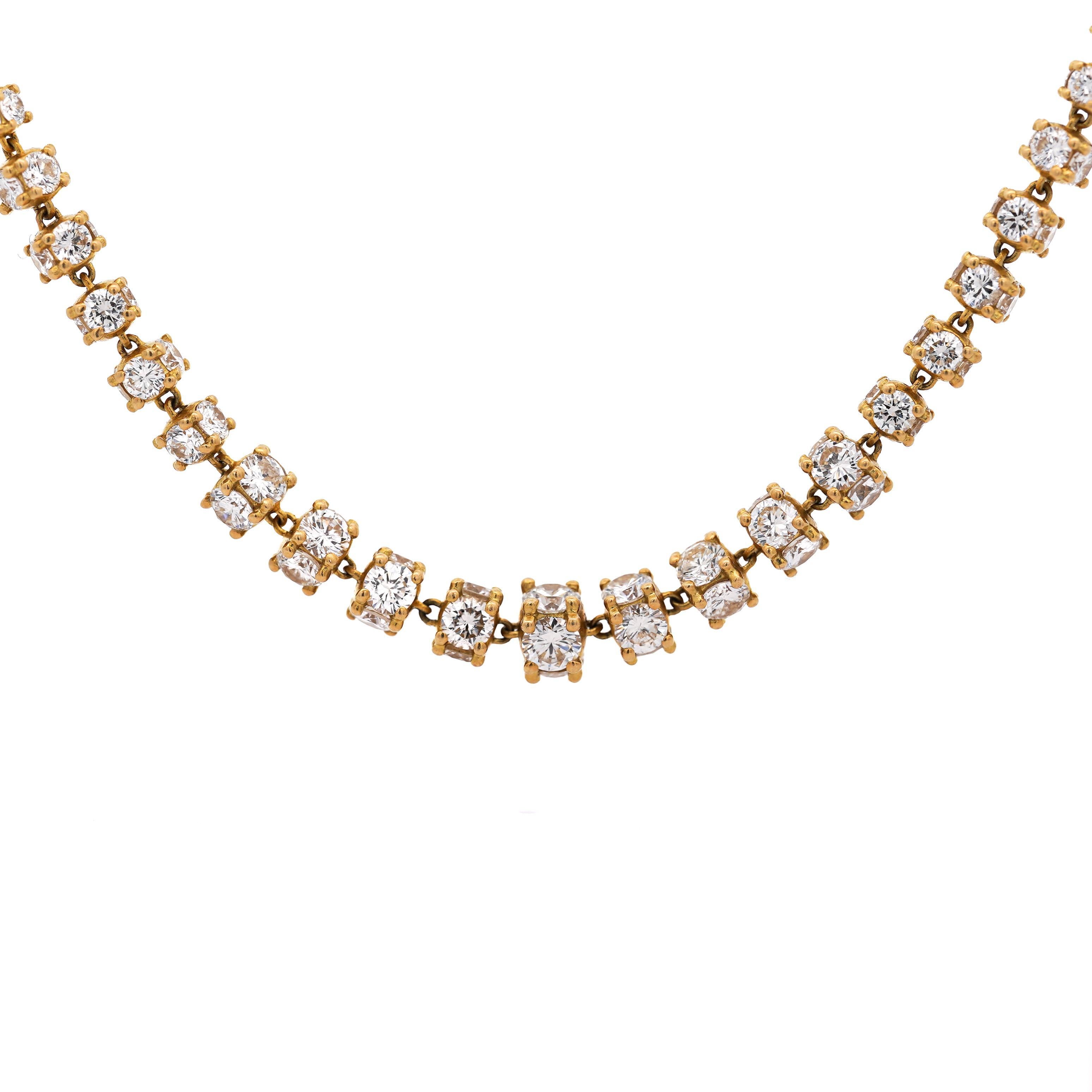 Collana con catena a cilindro in oro 18K e diamante rotondo da 17 carati in vendita 3