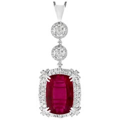 17 Carat Rubelite and 4 Carat Diamond Pendant / Necklace 14 Karat Gold, Estate