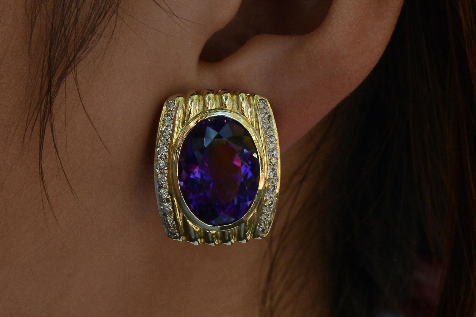 Taille ovale Boucles d'oreilles à levier en améthyste sibérienne 17 carats en vente