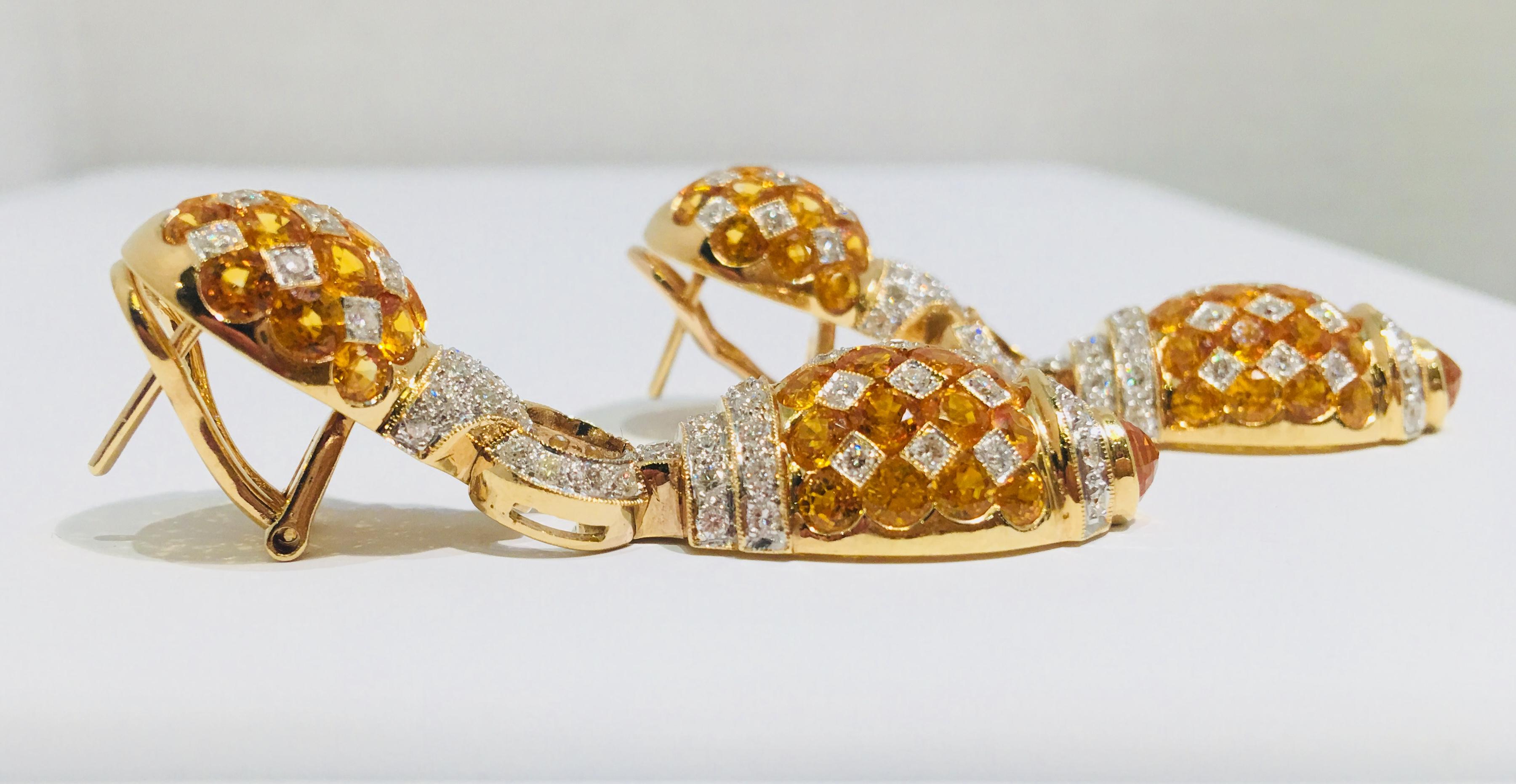 17 Karat Gelber Saphir und Diamant Harlekin Gelbgold Türklopfer-Ohrringe im Zustand „Hervorragend“ im Angebot in Tustin, CA