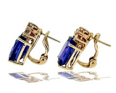 17 Carats Tanzanite and Diamond Earrings