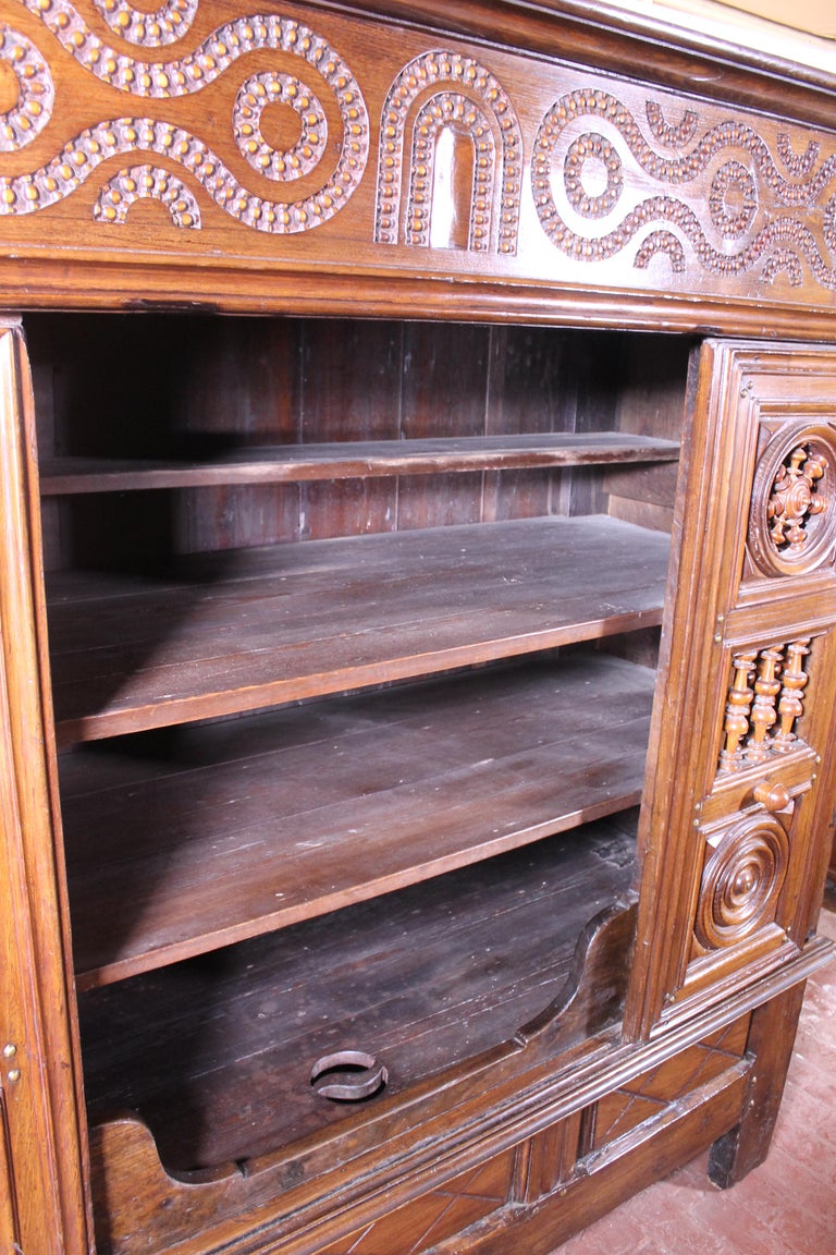 17th Century Breton Wardrobe or Cupboard in Oak Turning in Boxwood For Sale  at 1stDibs