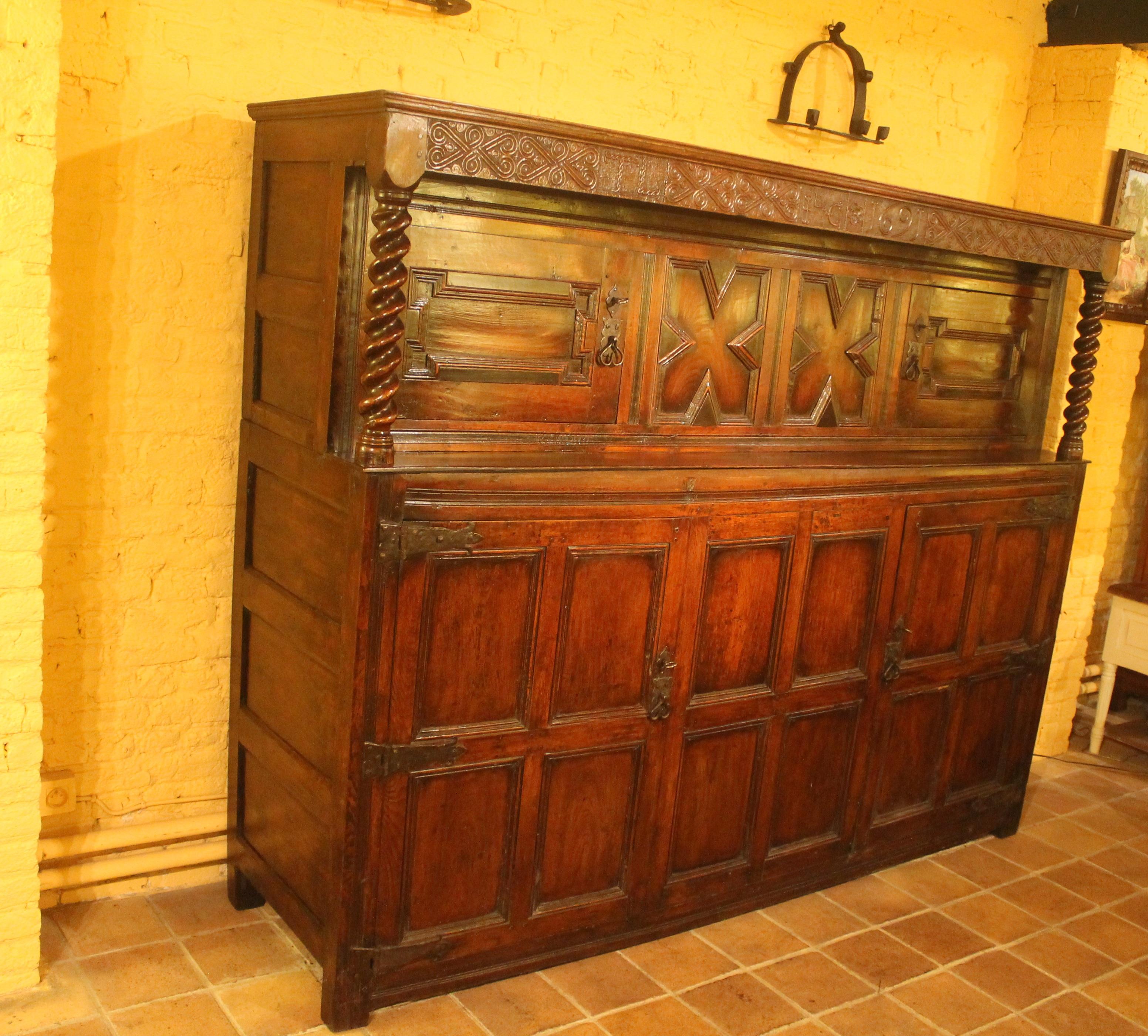 French 17th Century English Cupboard Period James II For Sale