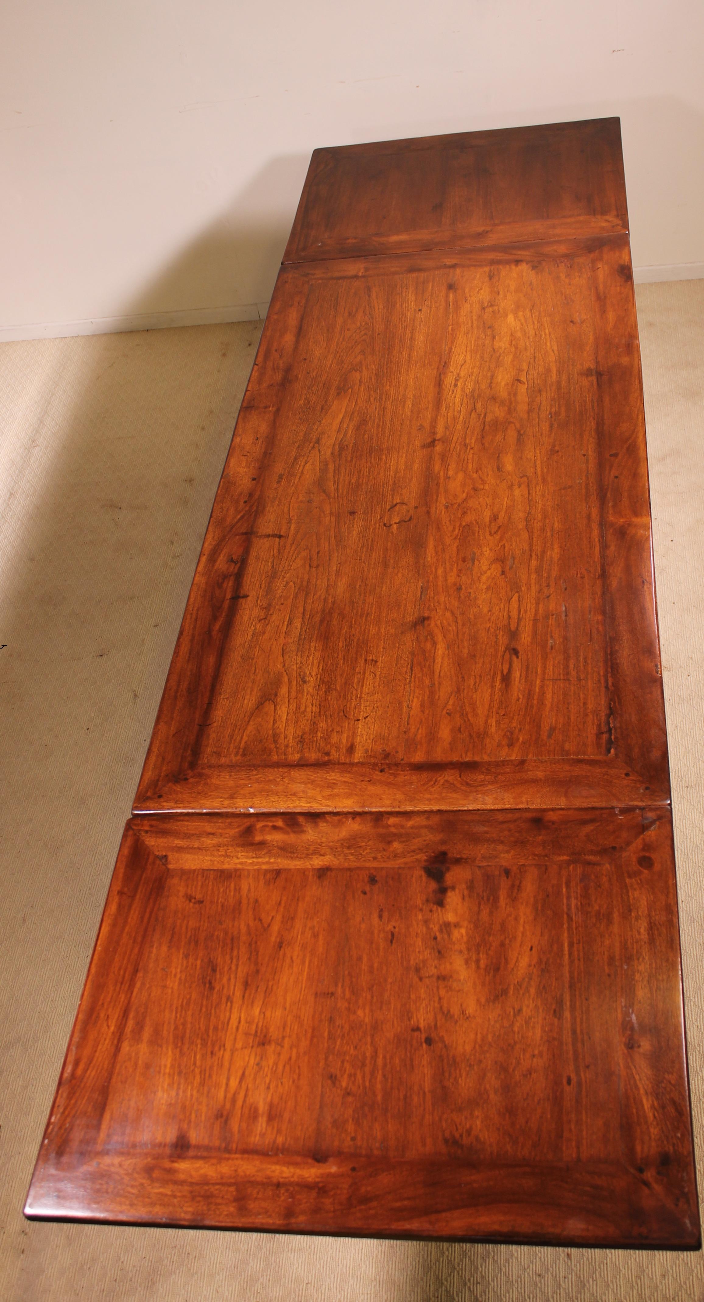 17th Century Extension Table from Switzerland For Sale 2