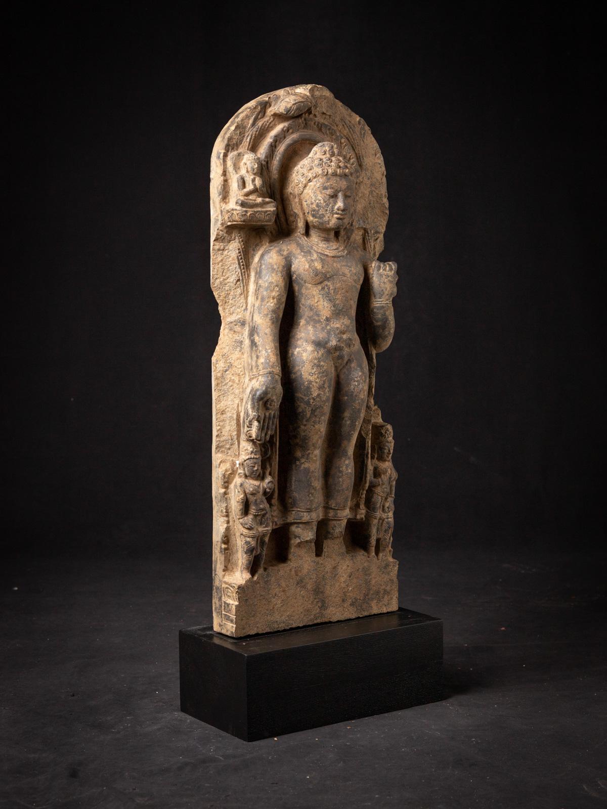 17. Jahrhundert Pala-Revival-Stil Steinfigur des Buddha Māravijaya in Varada Mudra im Angebot 11