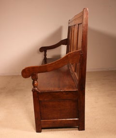 17th Century Settle Bench in Oak England