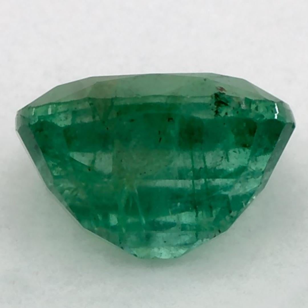 1.70 Ct Emerald Cushion Loose Gemstone In New Condition For Sale In Fort Lee, NJ