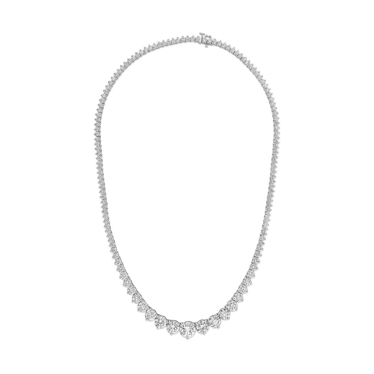Taille ronde Collier tennis gradué de 17 pouces avec diamants ronds/.  D19.19ct.t.w. en vente