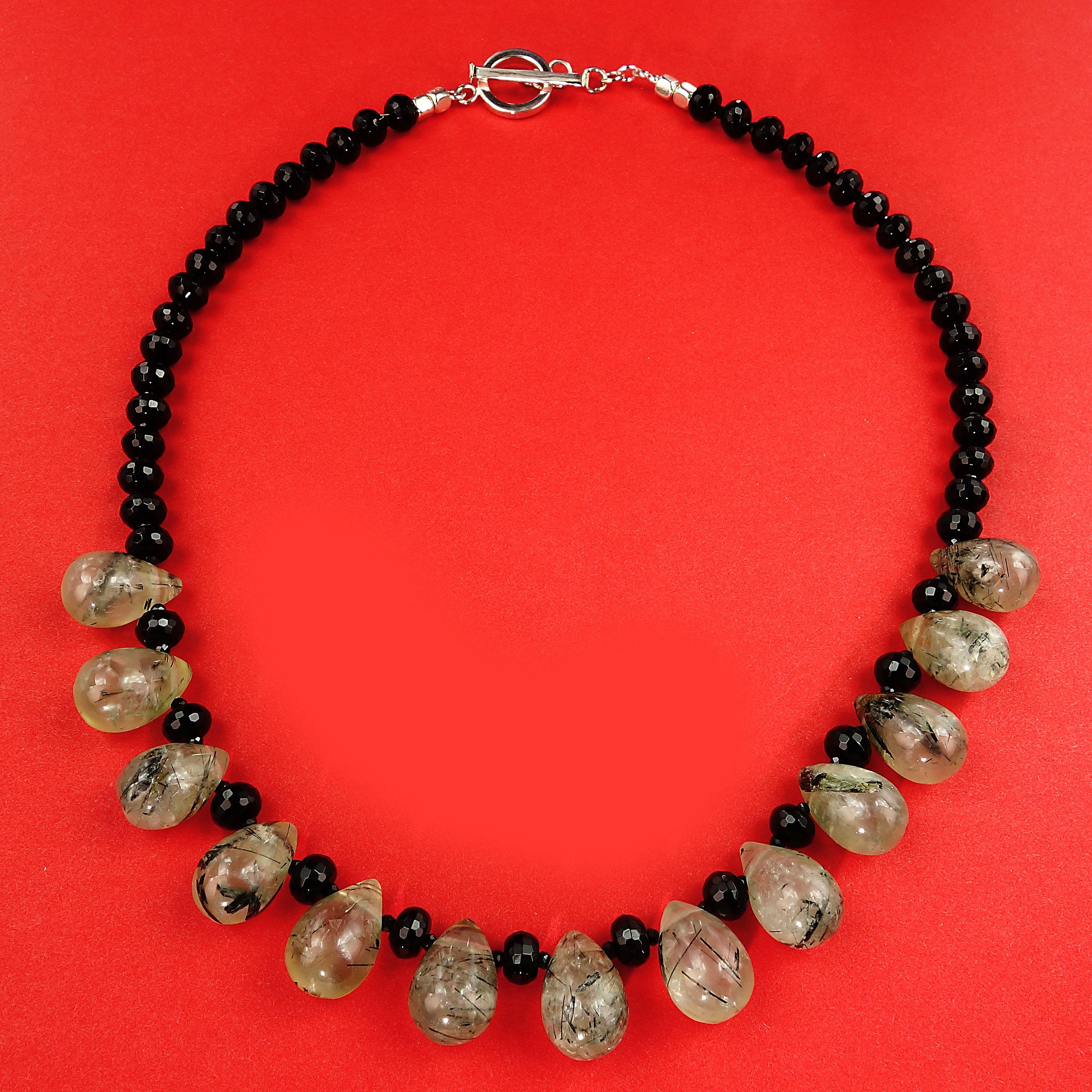 AJD Green Prehnite and Black Onyx Necklace In New Condition In Raleigh, NC