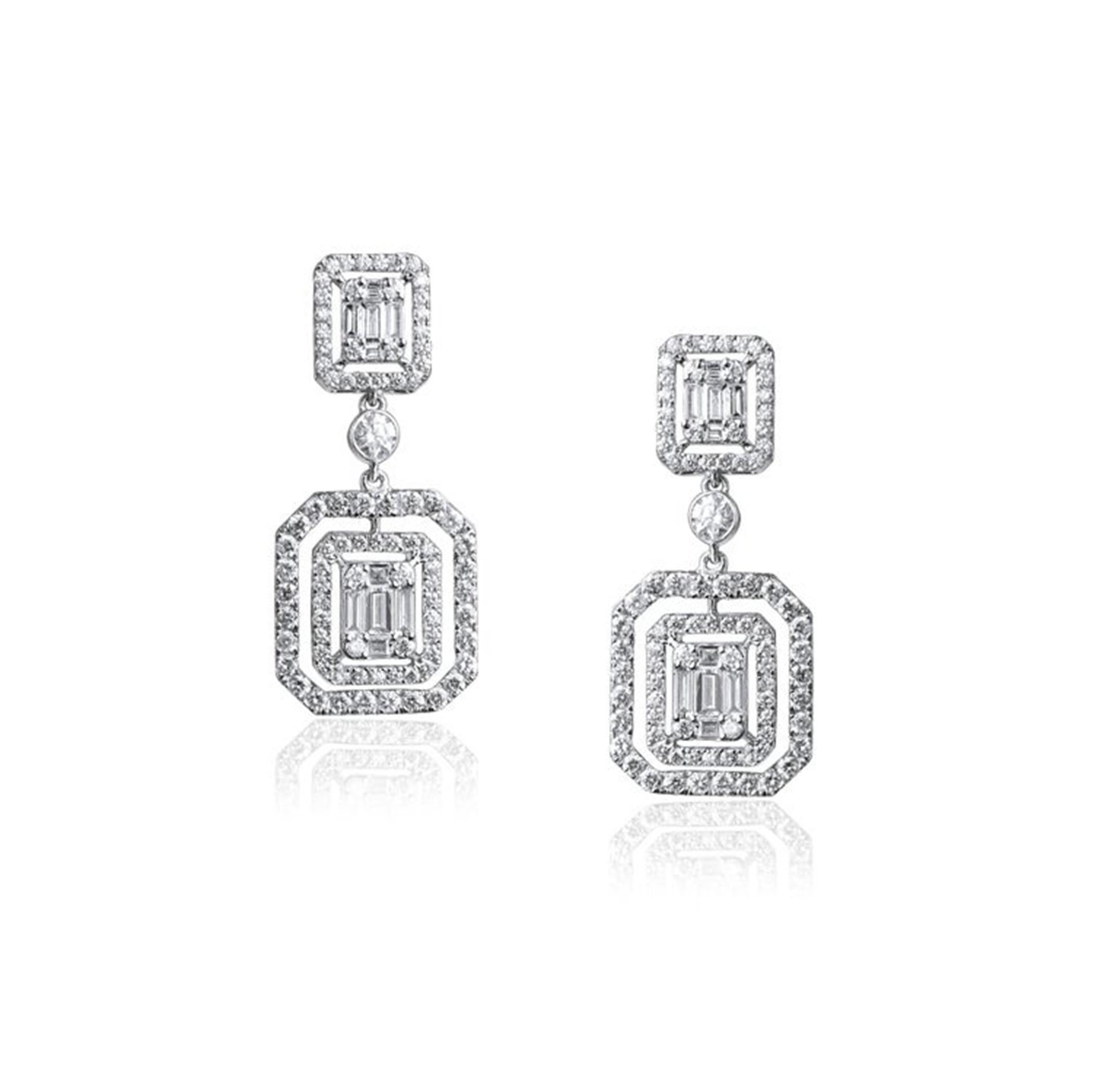 Boucles d'oreilles Art déco en diamants taille baguette 1,7 carat avec sertissage à l'illusion, G VS en vente 1
