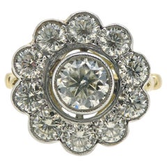 Vintage 1.70 Carat Diamond Daisy Cluster Ring in 18ct White Gold