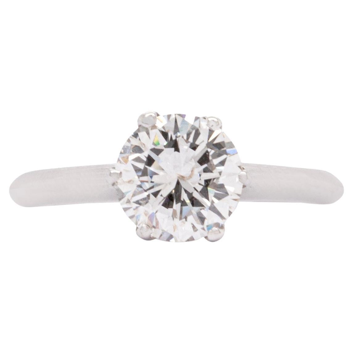 Anillo solitario de diamantes de 1,70 quilates en oro blanco de 18 quilates