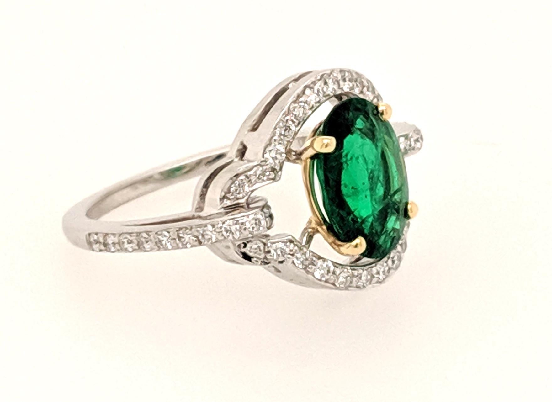Oval Cut 1.70 Carat Emerald and Diamond Cocktail Ring For Sale