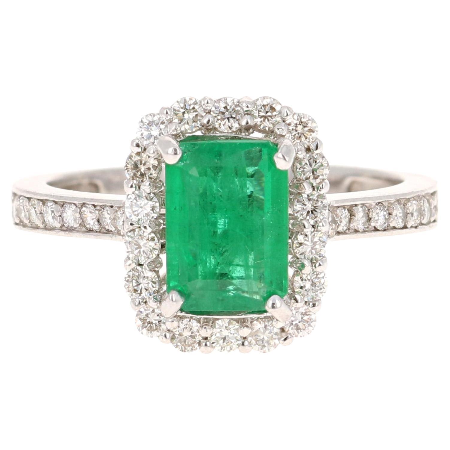 Anillo de oro blanco de 14 quilates con diamante esmeralda de 1,70 quilates
