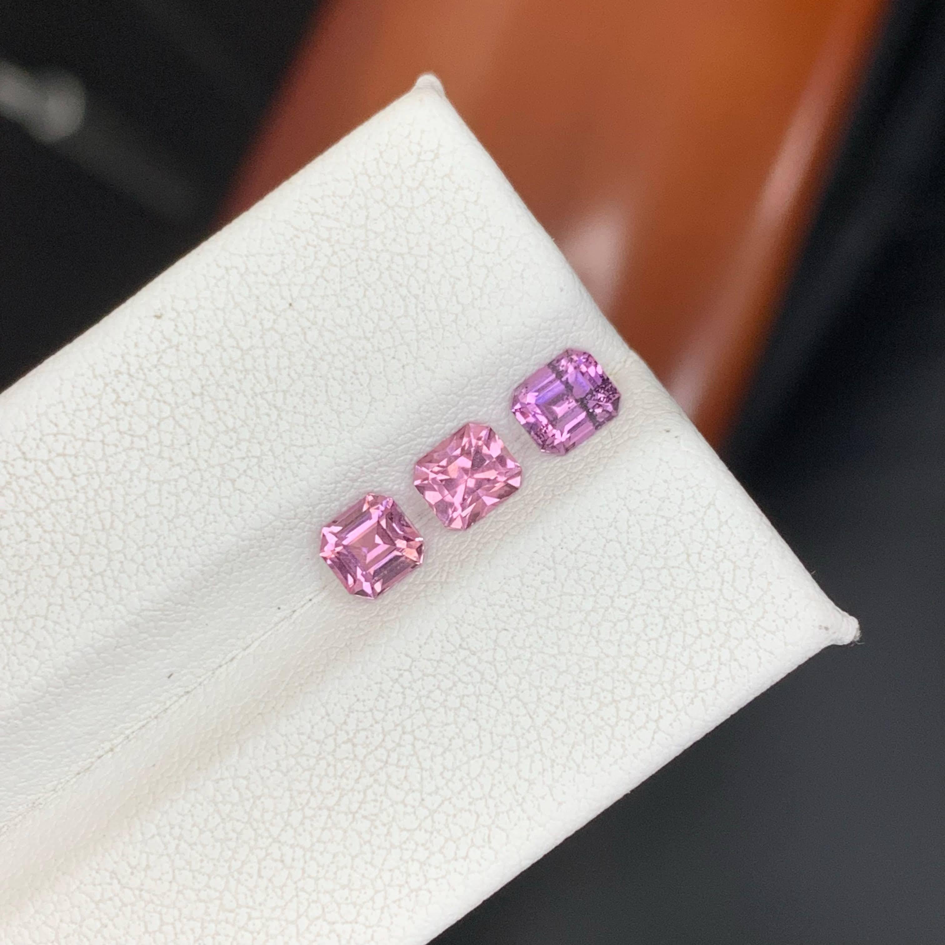 1,70 Karat Natürliche Lose 3 Stück Rosa Spinell Lot Prinzessinnenschliff aus Tadschikistan im Angebot 1