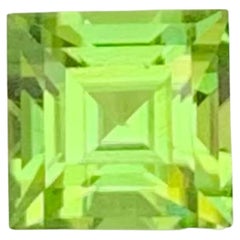 Piedra preciosa paquistaní suelta de 1,70 quilates de peridoto verde manzana talla baguette natural