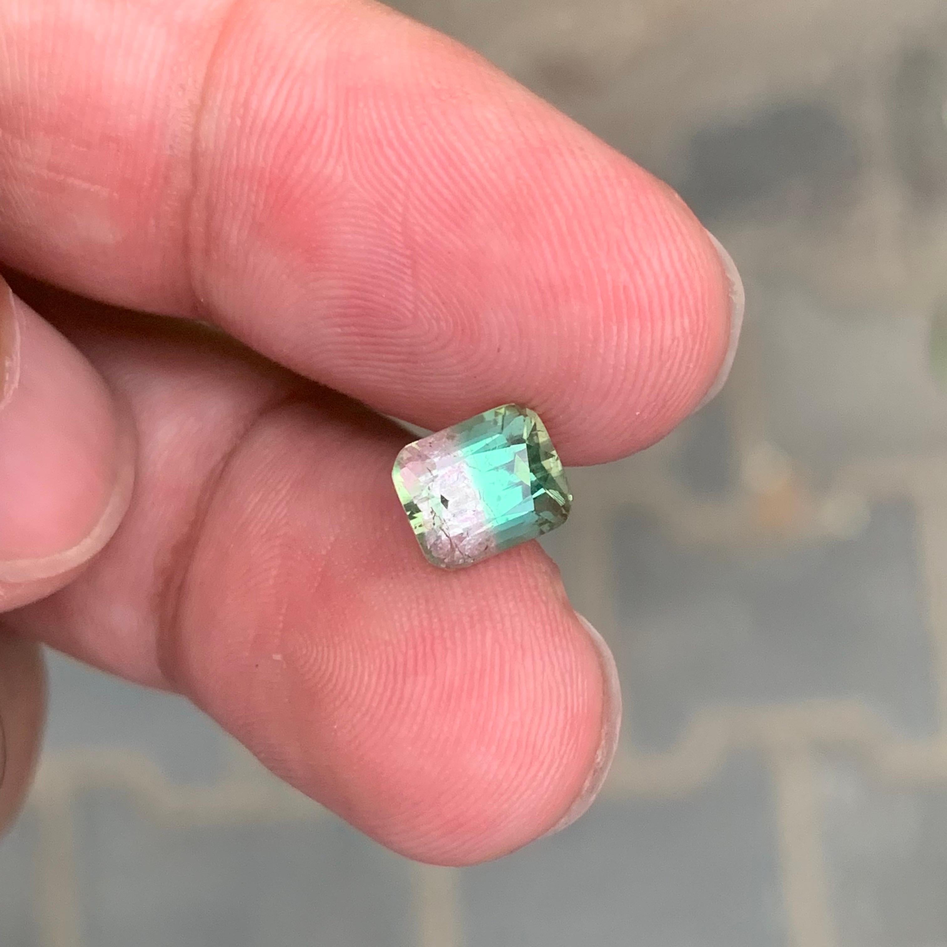 1.70 carati di tormalina bicolore naturale sfusa a forma di cuscino in vendita 5
