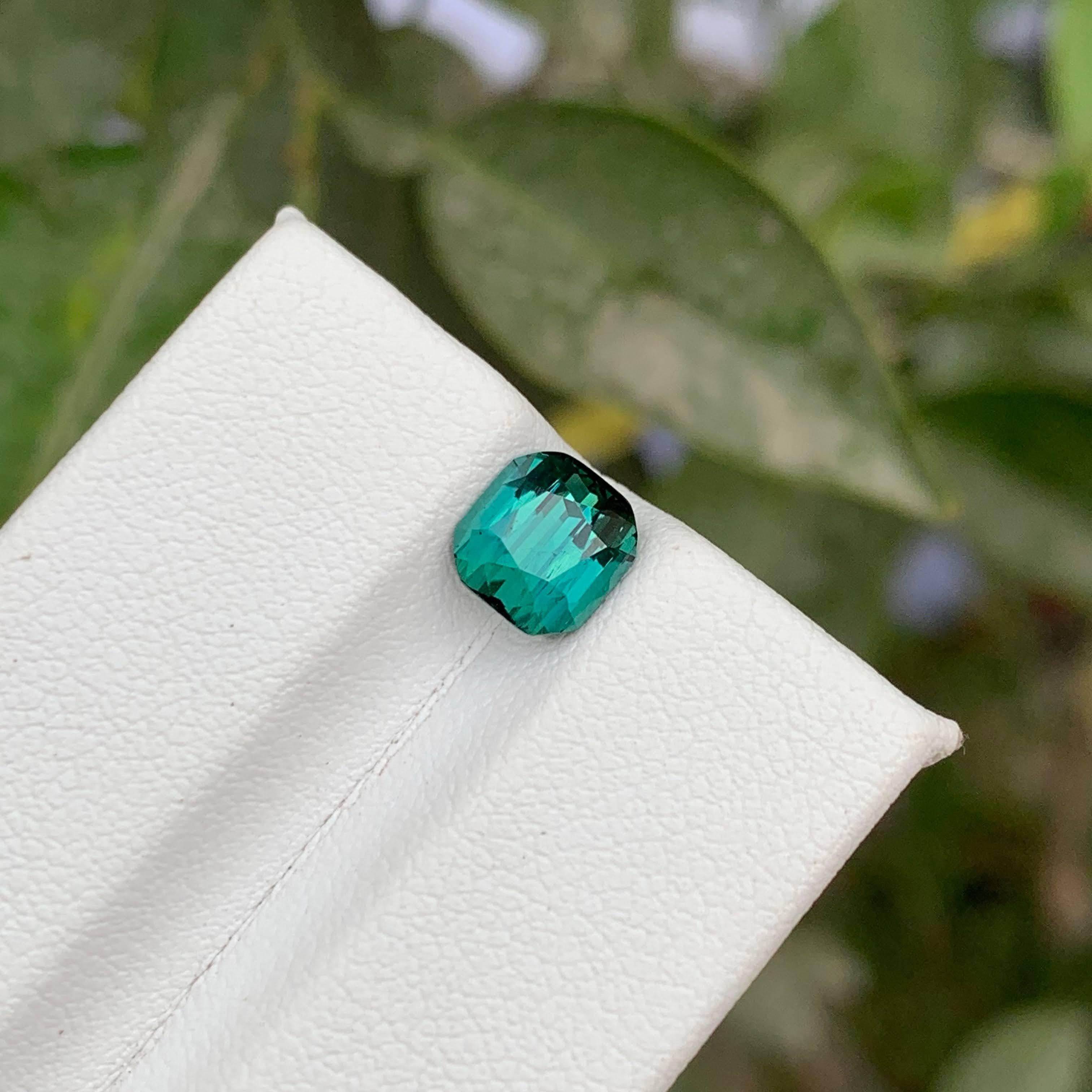 1.70 carati di tormalina blu Lagoon naturale sfusa con taglio a cuscino Gemma afgana in vendita 2