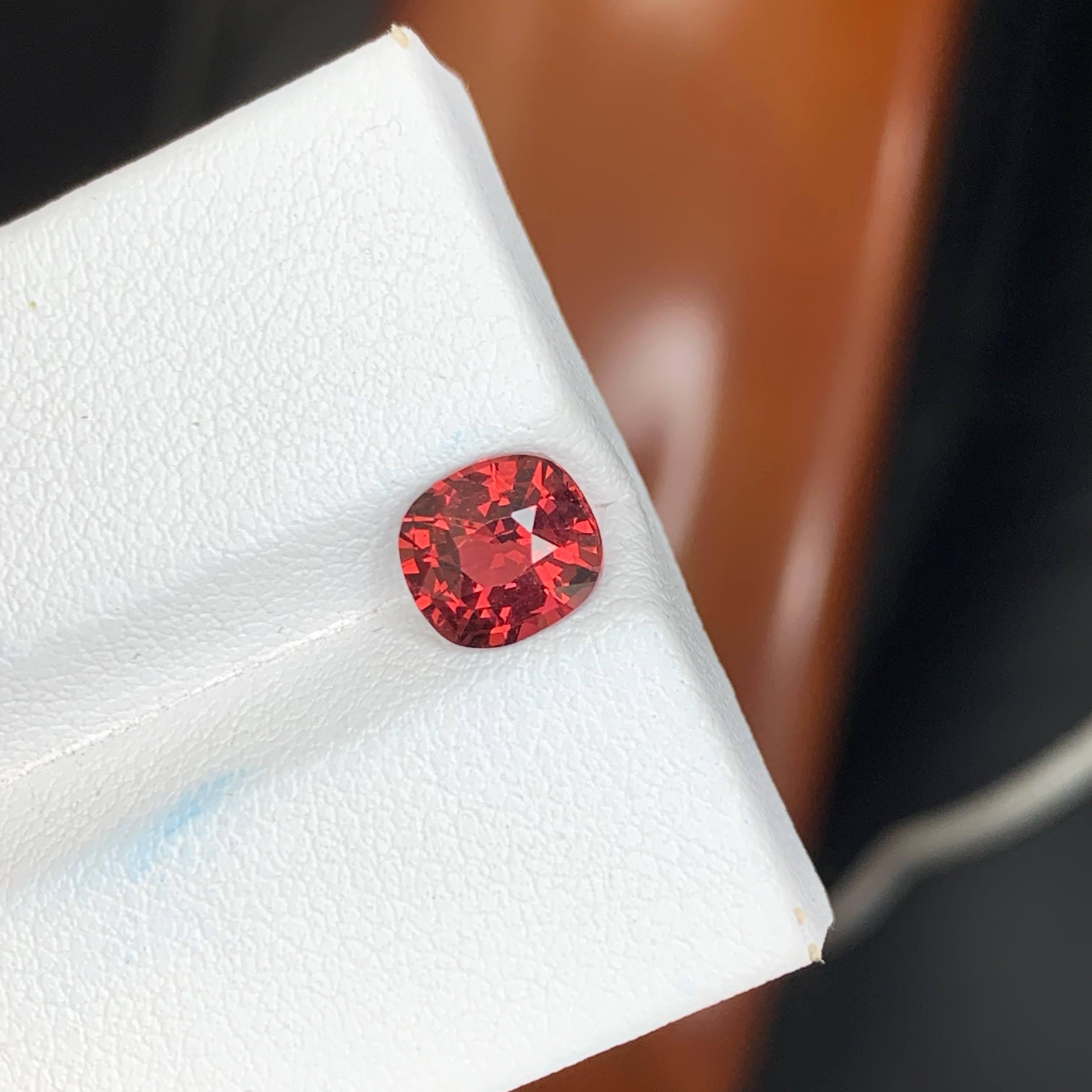 1.70 Carat Natural Loose Red Garnet Stone Cushion Cut Tanzanian Gemstone Neuf - En vente à Bangkok, TH