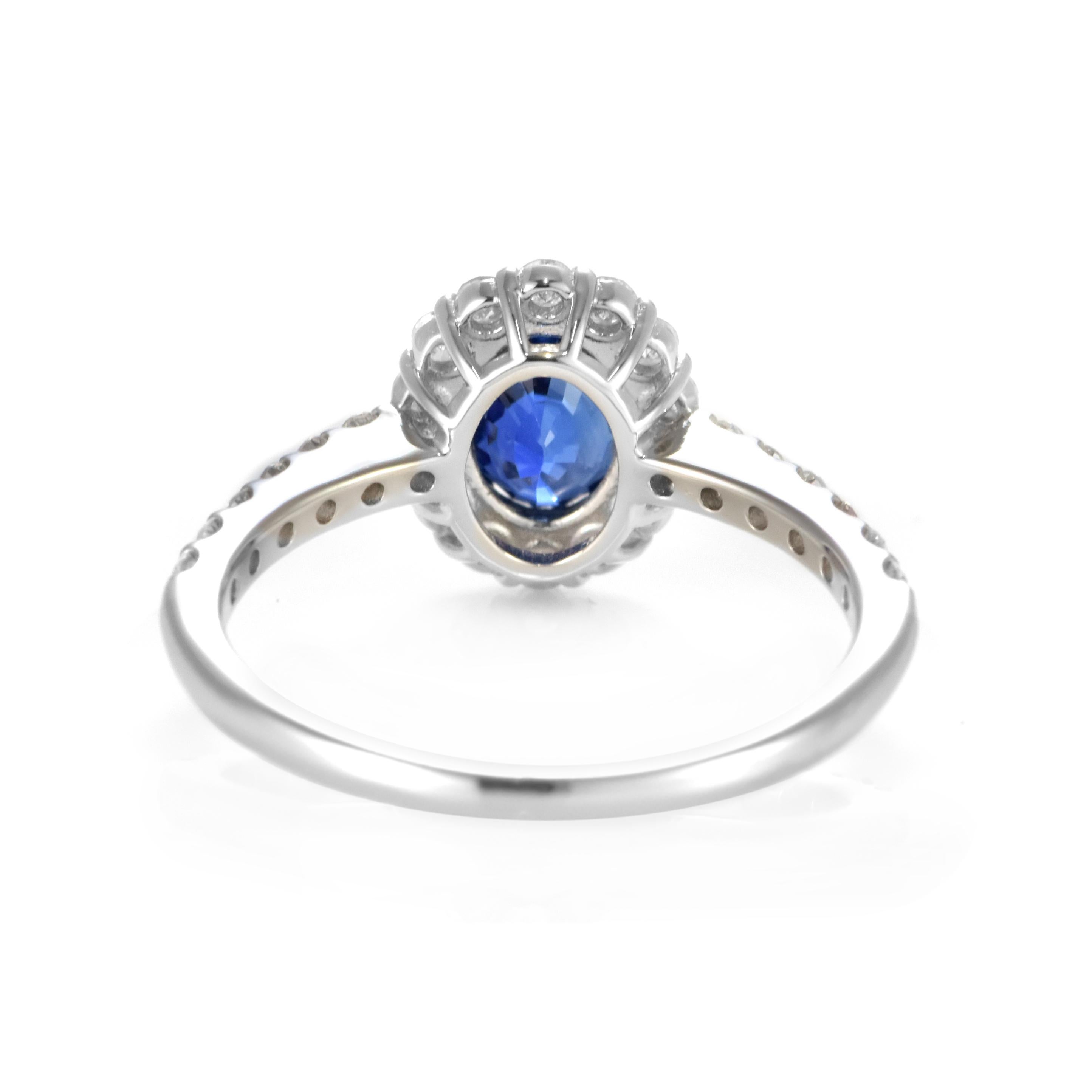 1.70 Carat Natural Sapphire and Diamond Ring Made in Platinum In New Condition For Sale In Tokyo, JP