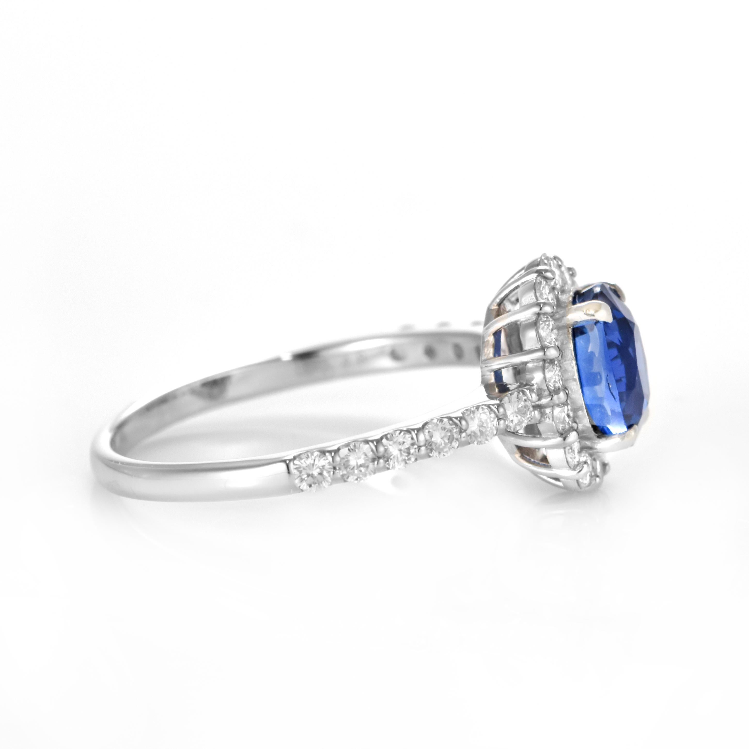 Women's 1.70 Carat Natural Sapphire and Diamond Ring Made in Platinum For Sale