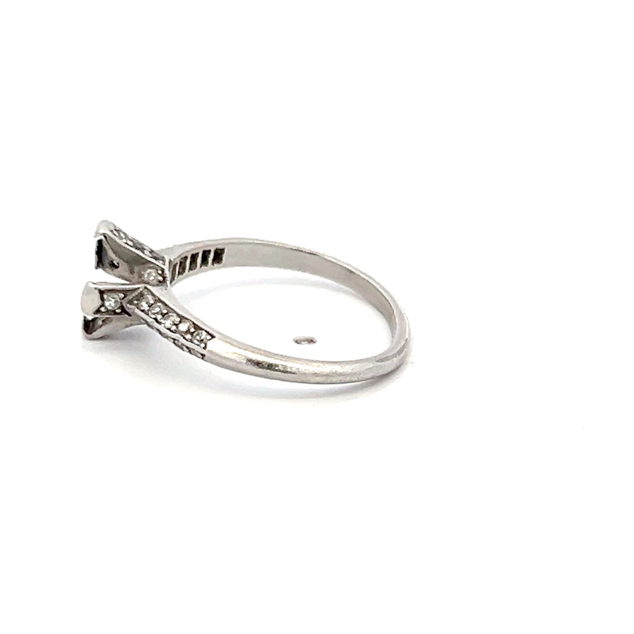 Anillo de compromiso en platino con diamantes talla europea antigua D-H SI1-SI2 de 1,70 quilates en venta 5