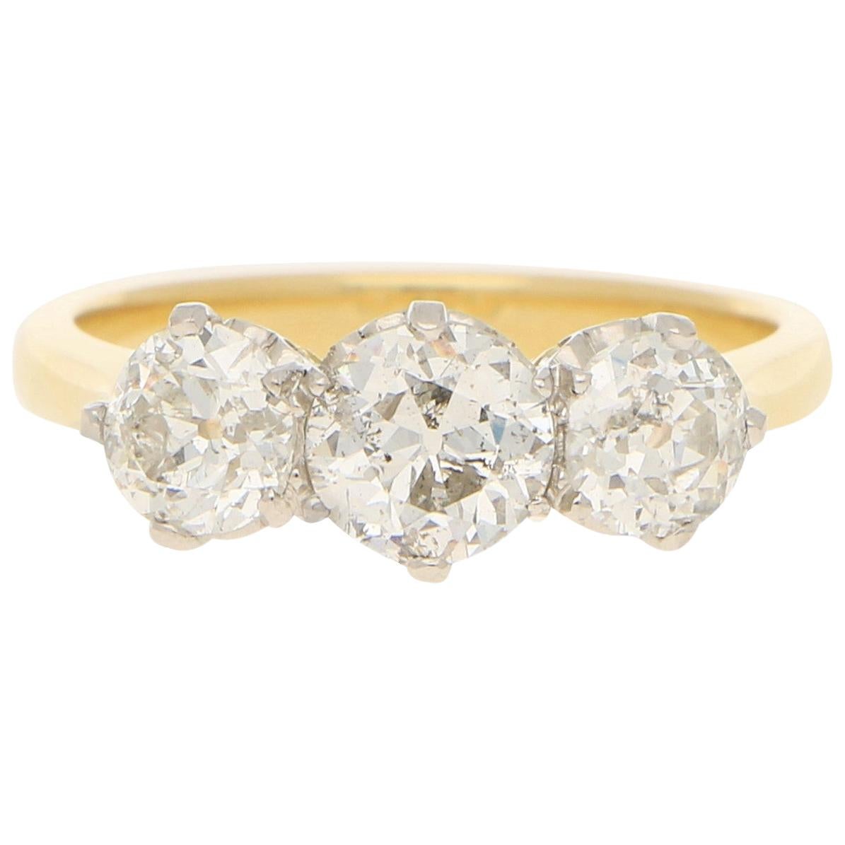 Three Stone Ring in 18ct Yellow Gold