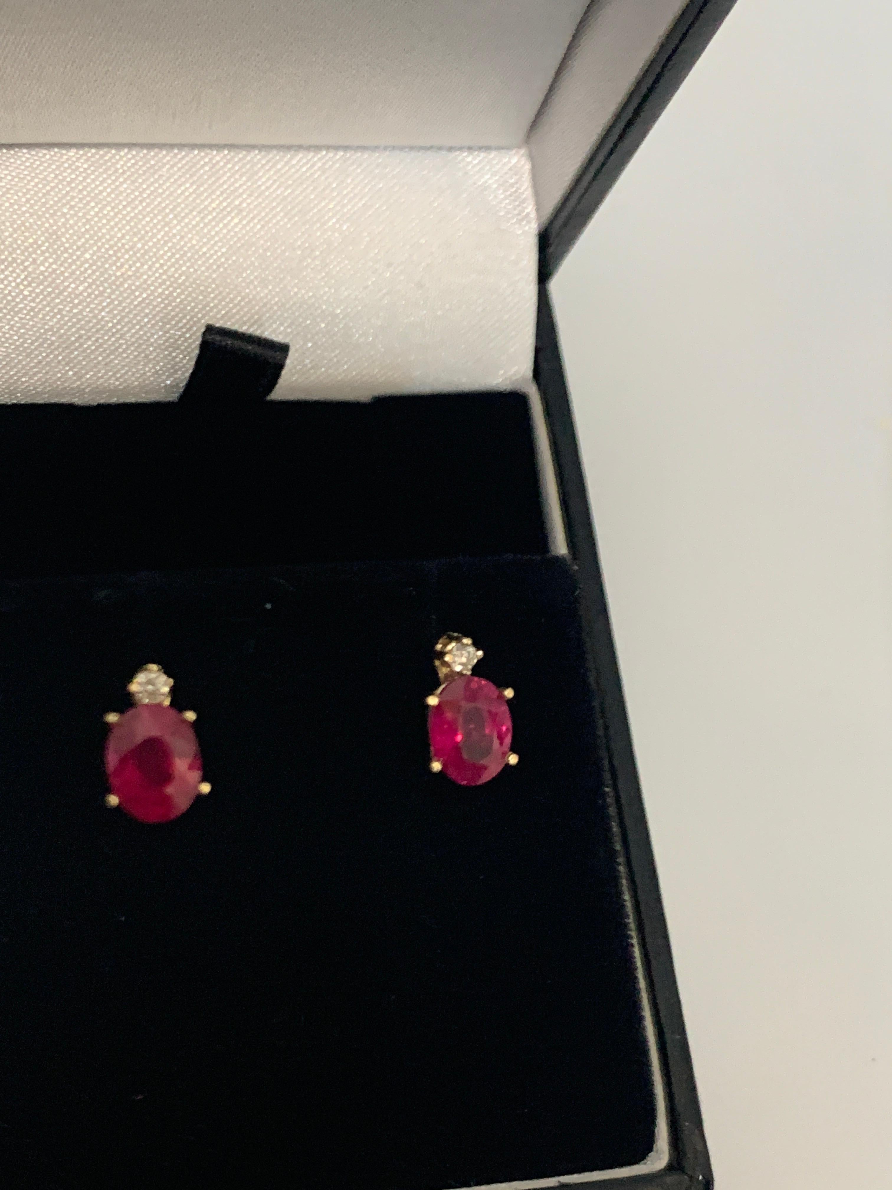 1.70 Carat Oval Natural Ruby and Diamond Stud Post Earrings 14 Karat Yellow Gold In New Condition In New York, NY