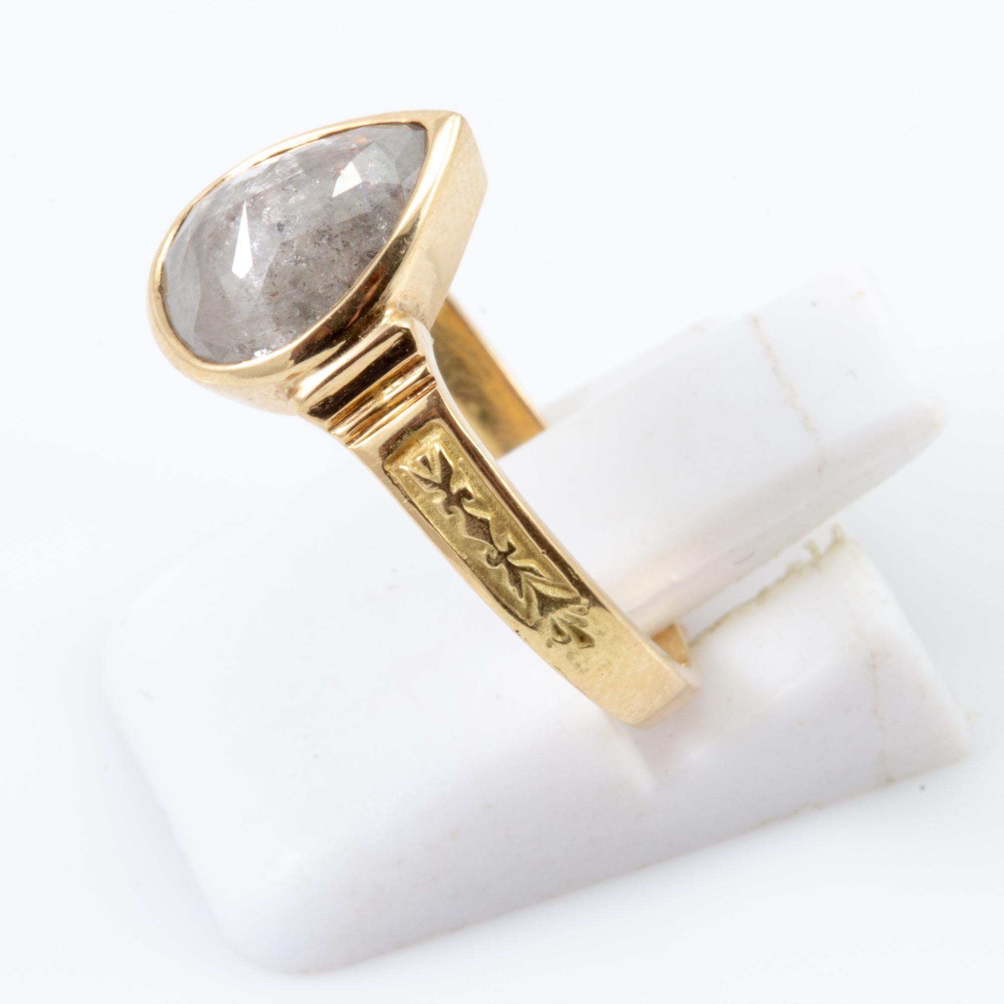 1.70 Carat Pear Shaped Raw Diamond in 18 Karat Gold Ring For Sale 4