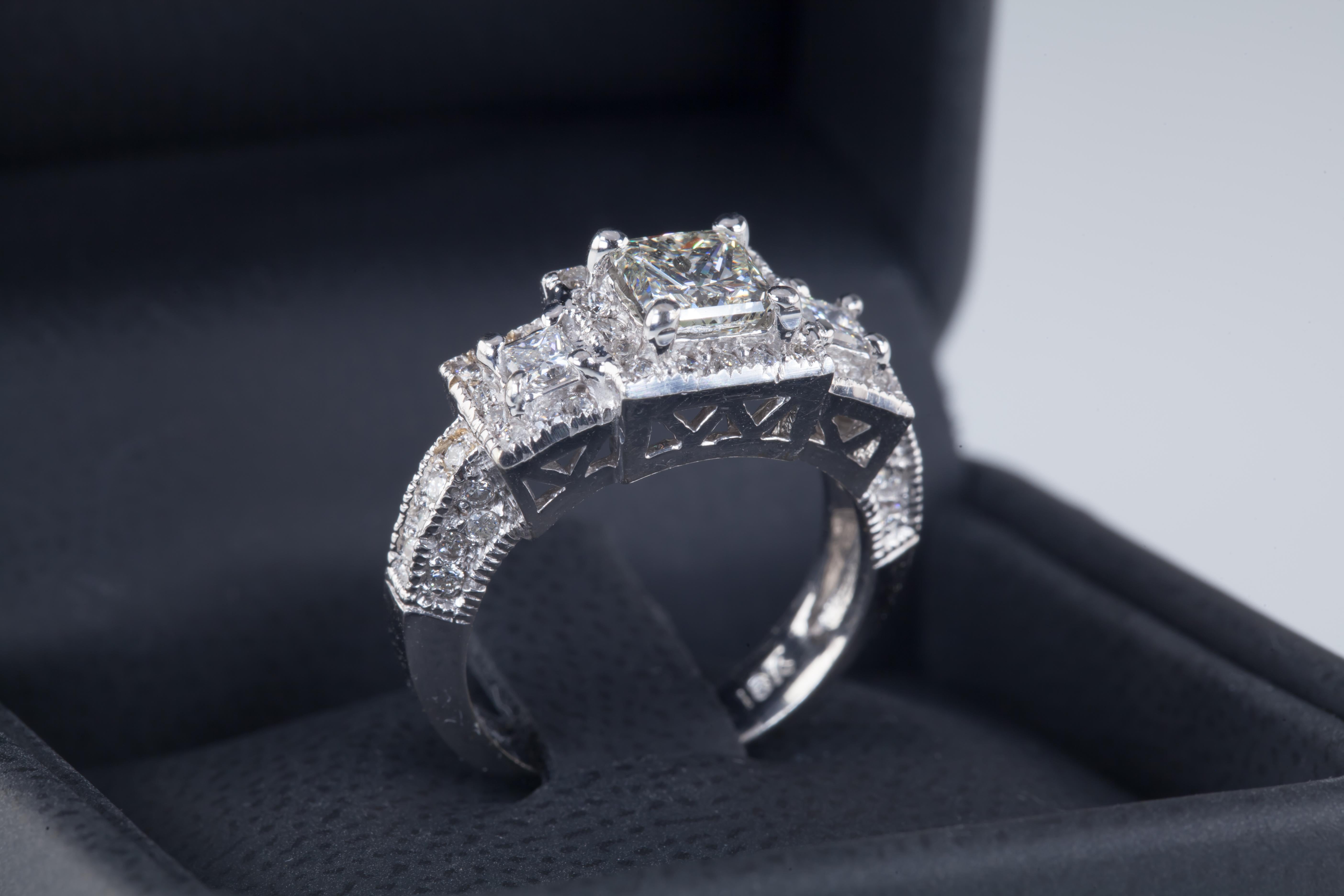 1.70 Carat Princess Cut Diamond 3-Stone 18 Karat White Gold Engagement Ring For Sale 3