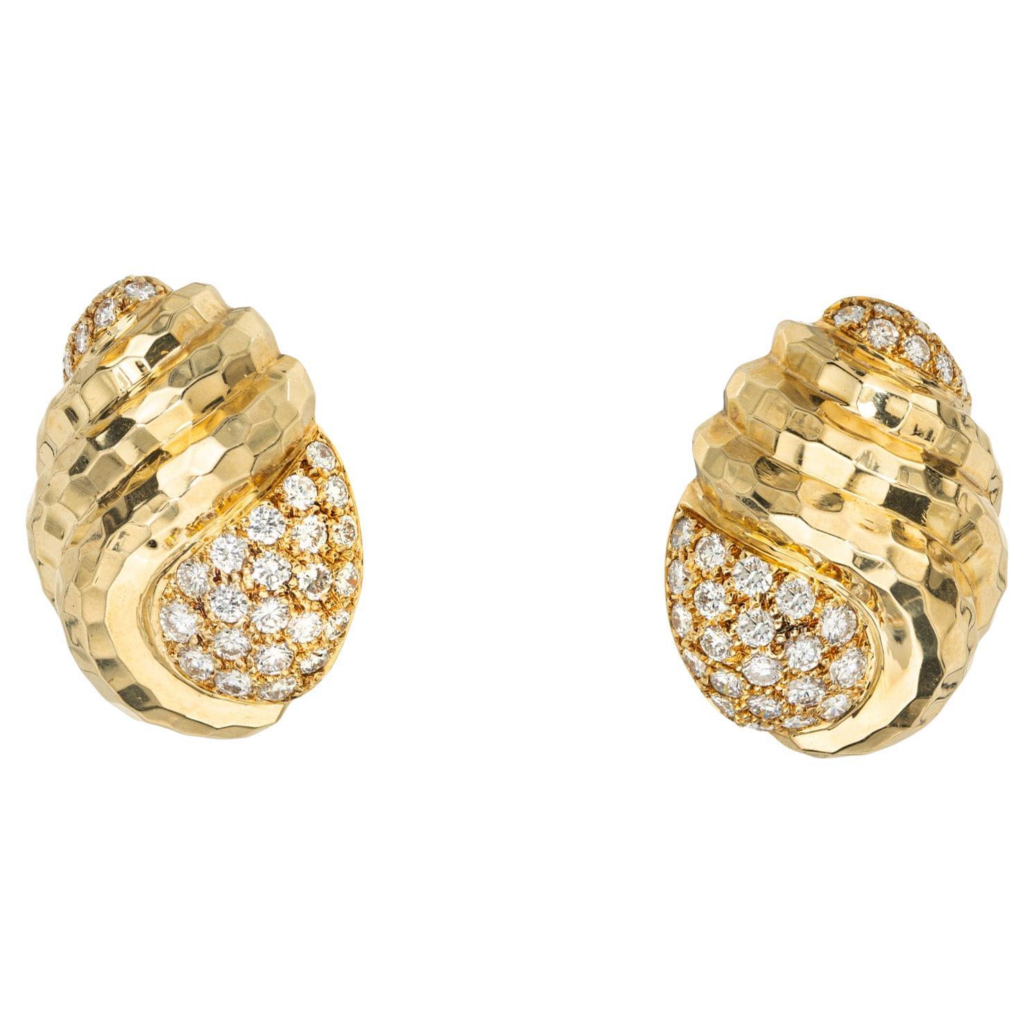 1.70 Carat Round Pave Diamond Yellow Gold Hammered Shell Clip Post Earrings