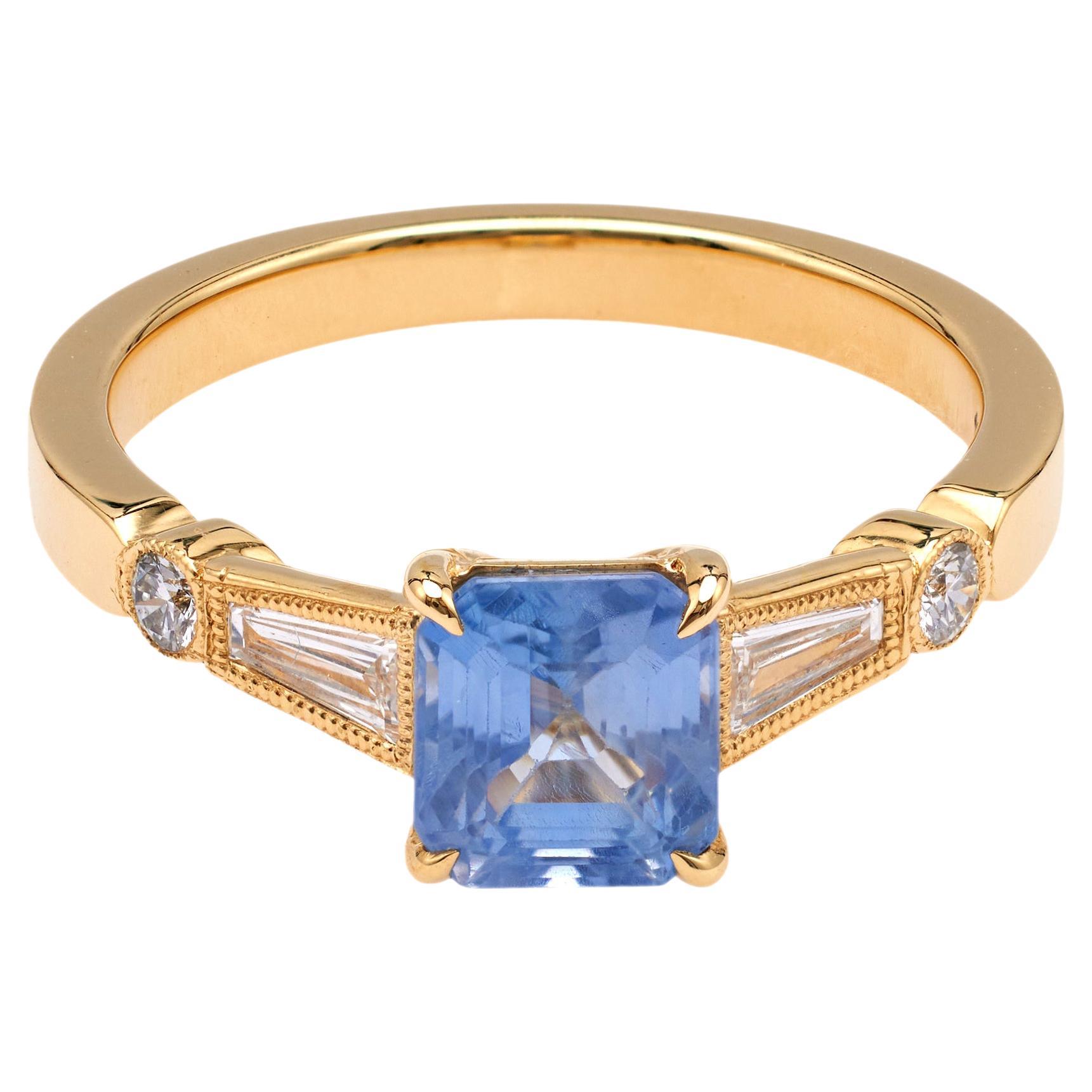 1.70 Carat Sapphire and Diamond 18k Yellow Gold Ring
