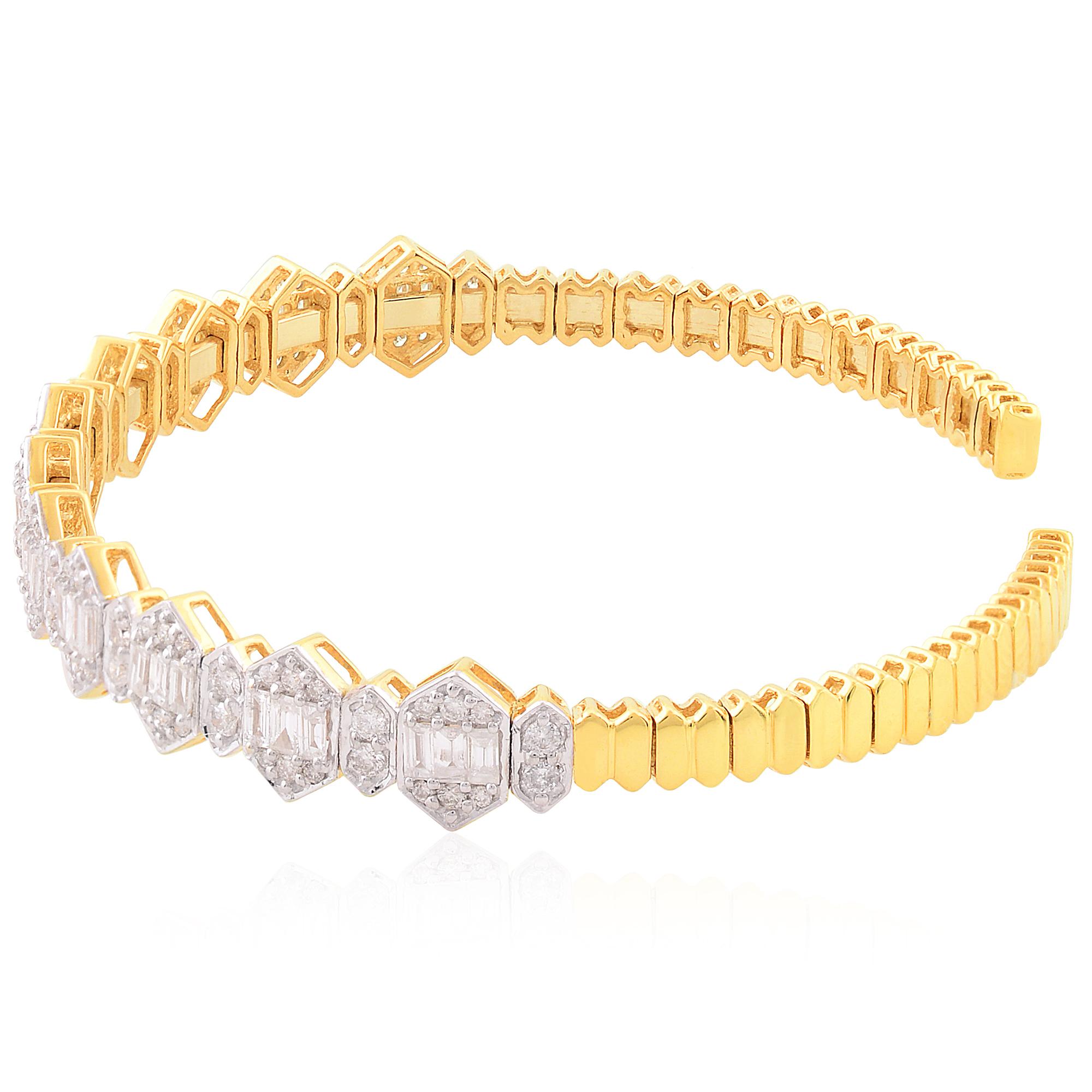 Women's 1.70 Carat SI Clarity HI Color Diamond Cuff Bangle Bracelet 18 Karat Yellow Gold For Sale