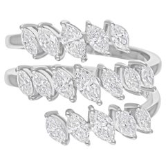 Bague en or blanc 18 carats avec diamant marquise de 1,70 carat de pureté SI et de couleur hi-colore